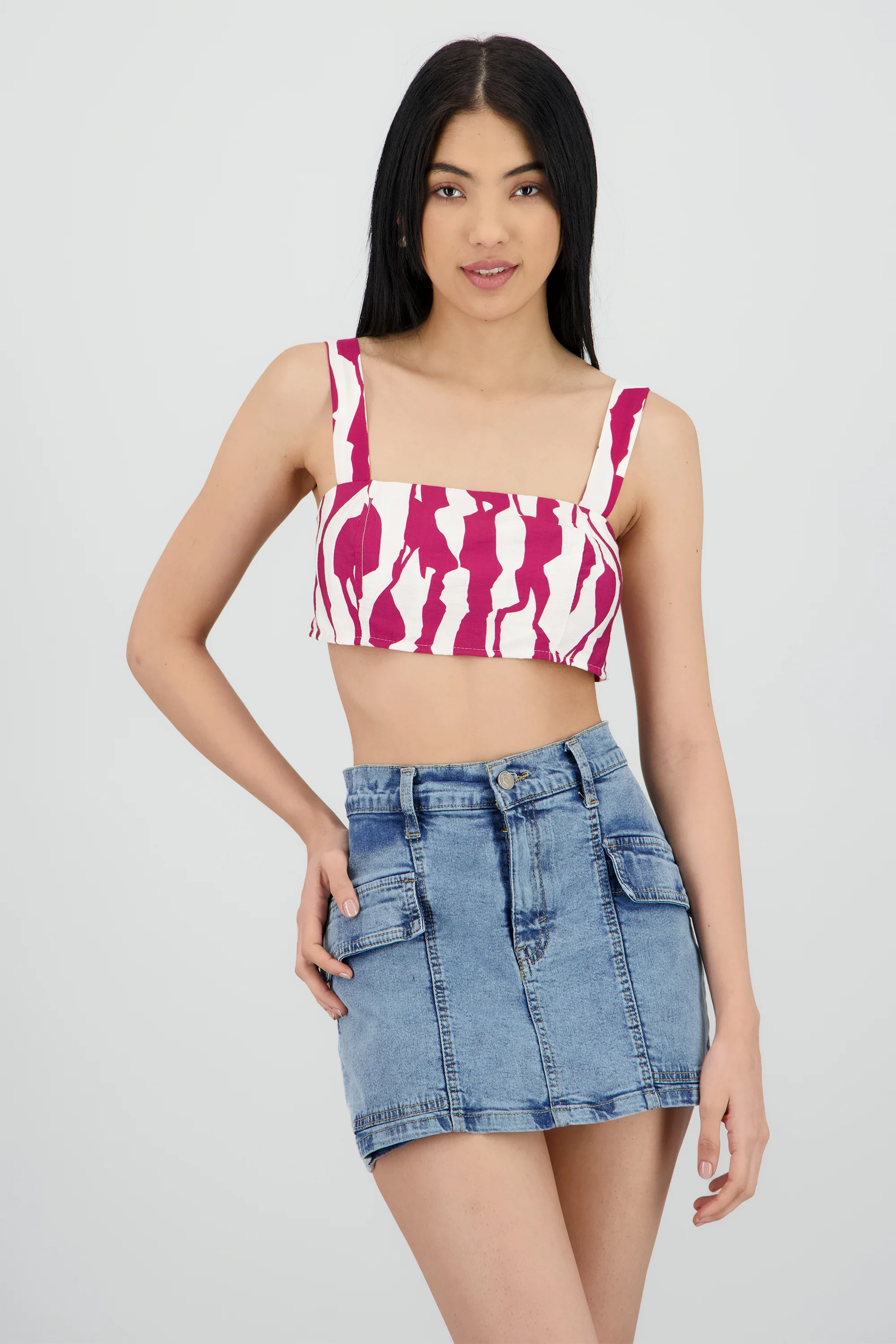 Top crop tirantes estampado grecas