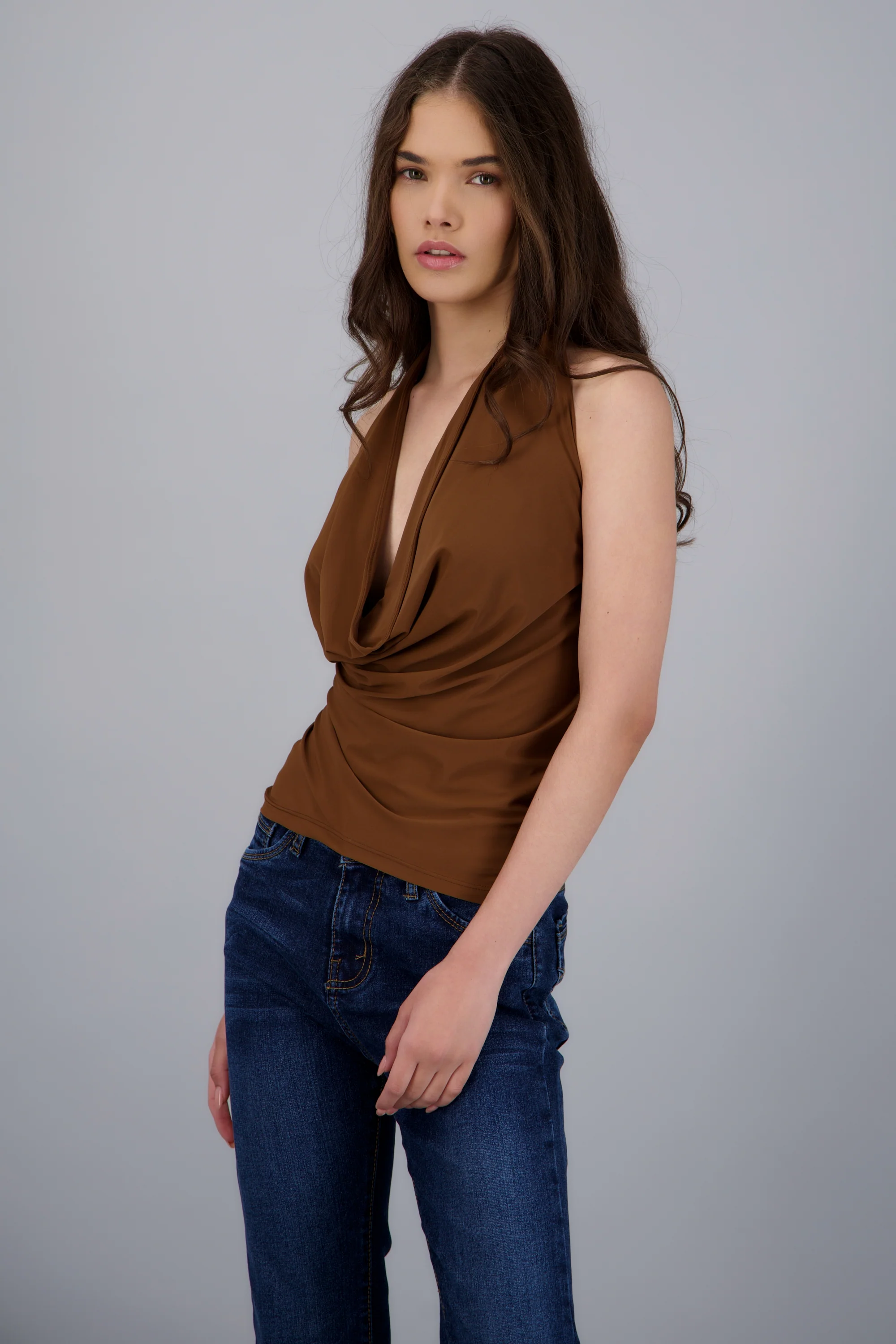 Top cuello cascada halter - Image 2