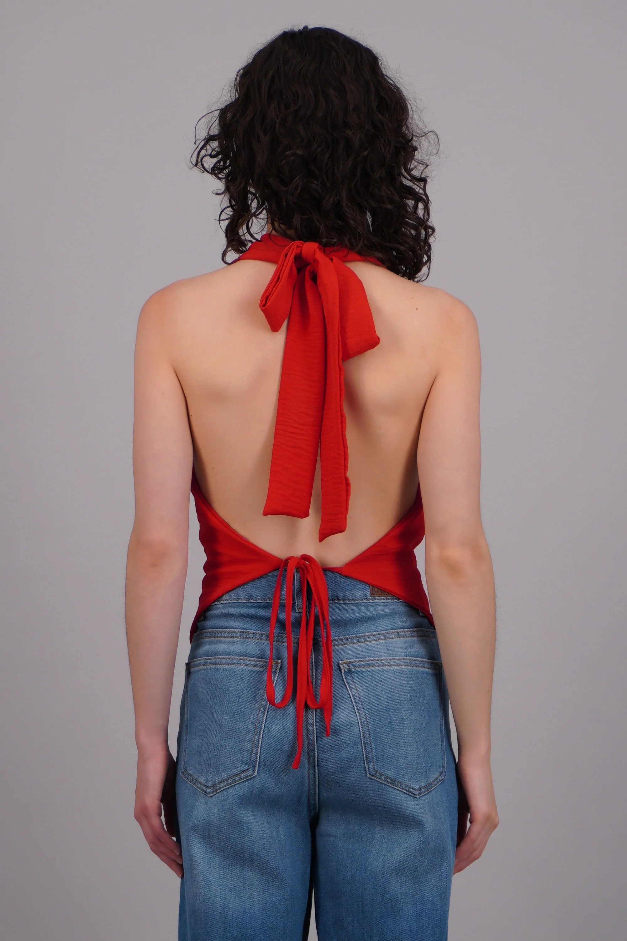 Top cuello halter asimetrico - Image 4