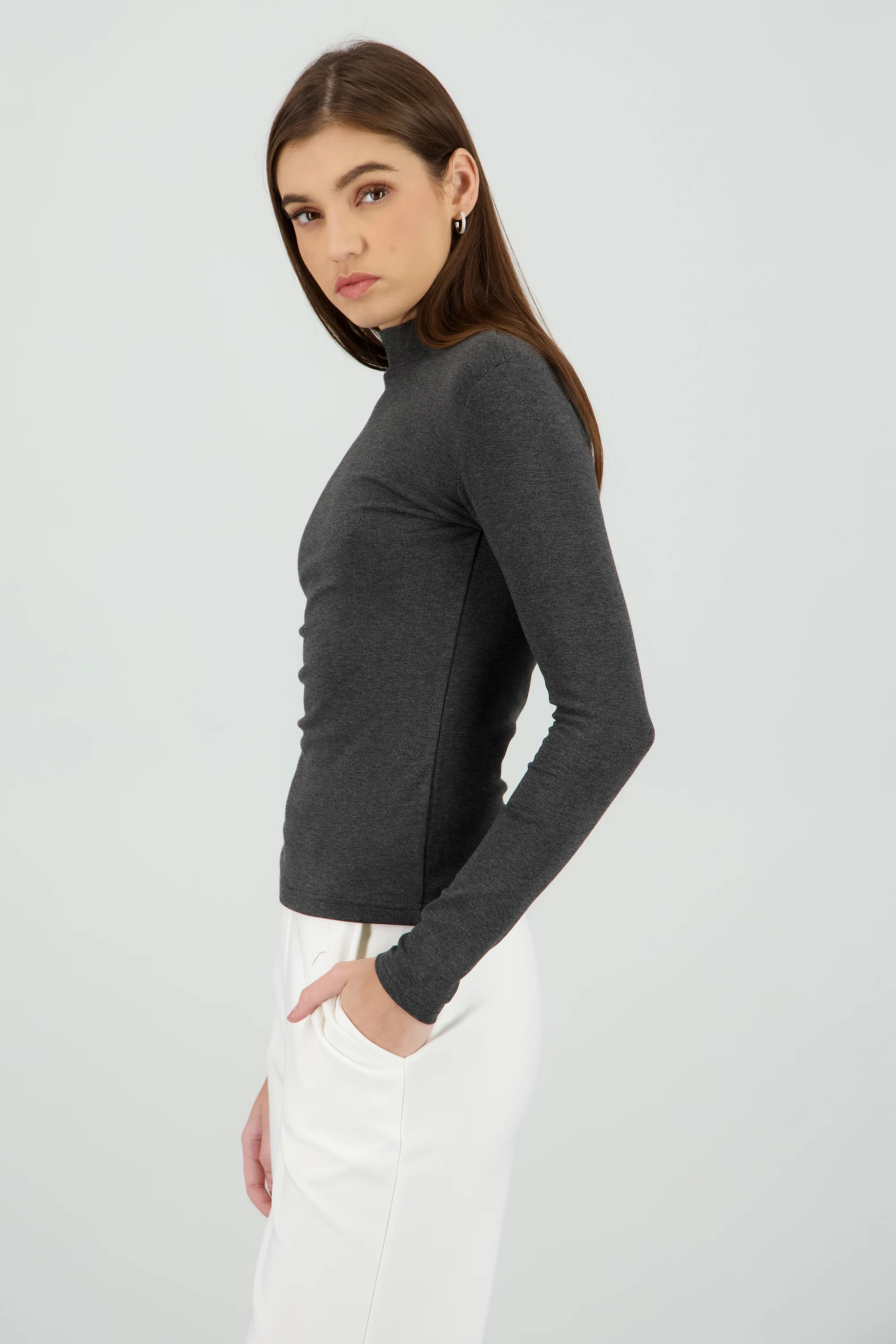Top de manga larga con cuello alto - Image 3
