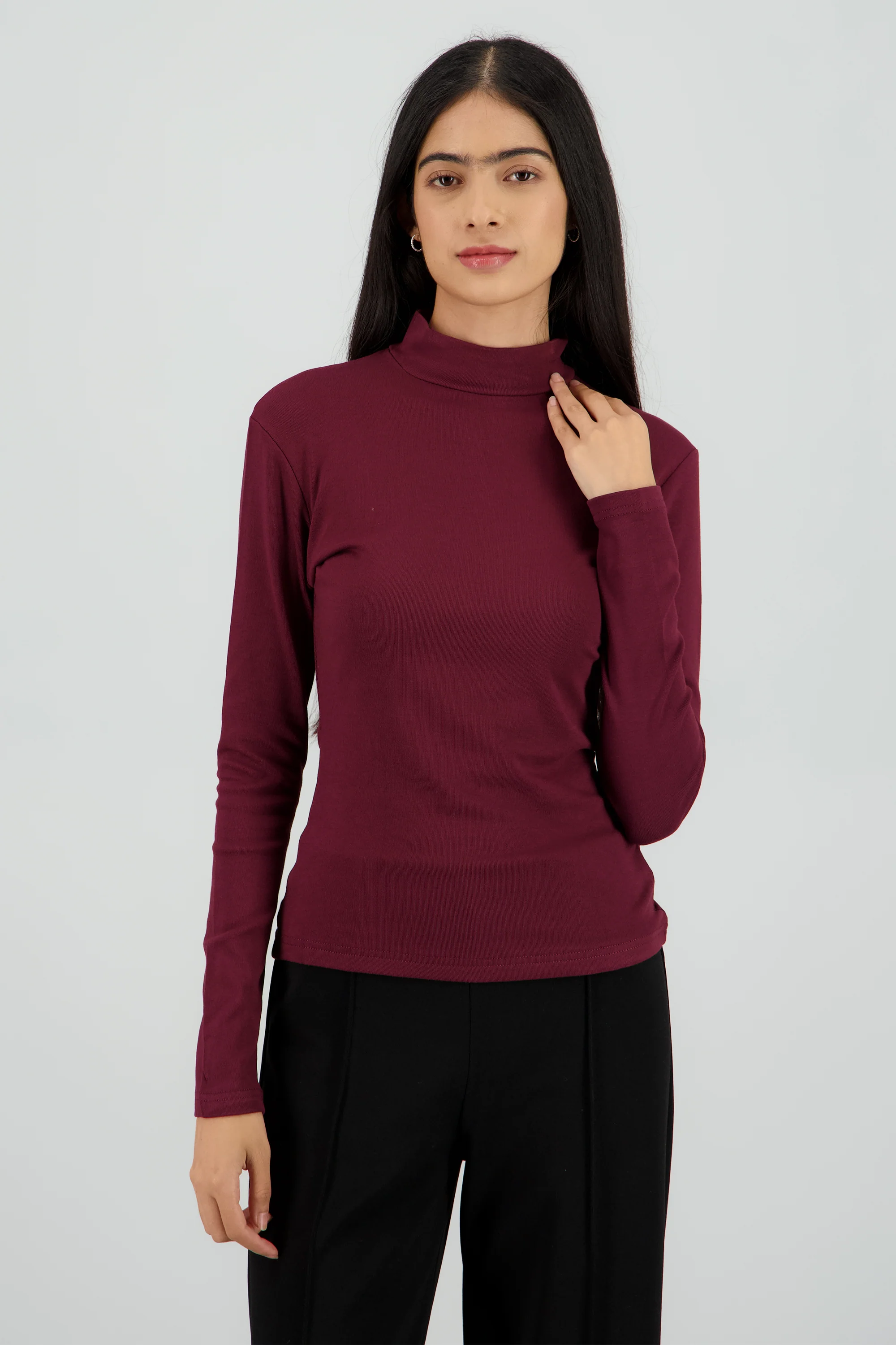 Top de manga larga con cuello alto