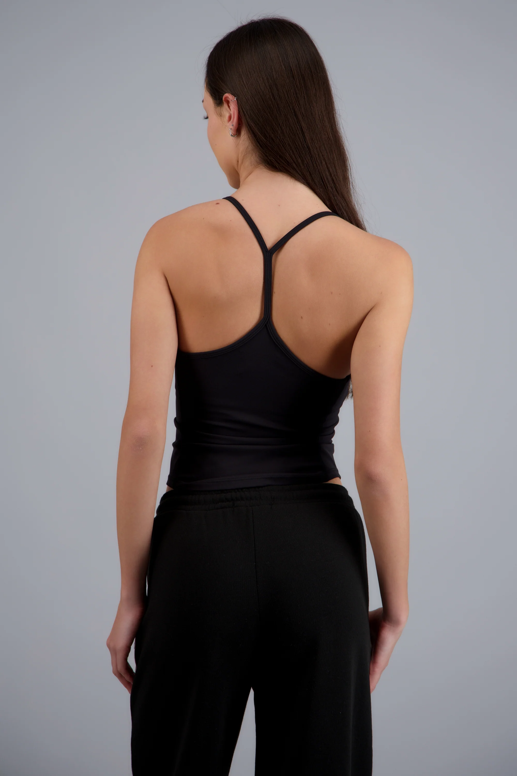 Top deportivo con espalda cruzada - Image 4