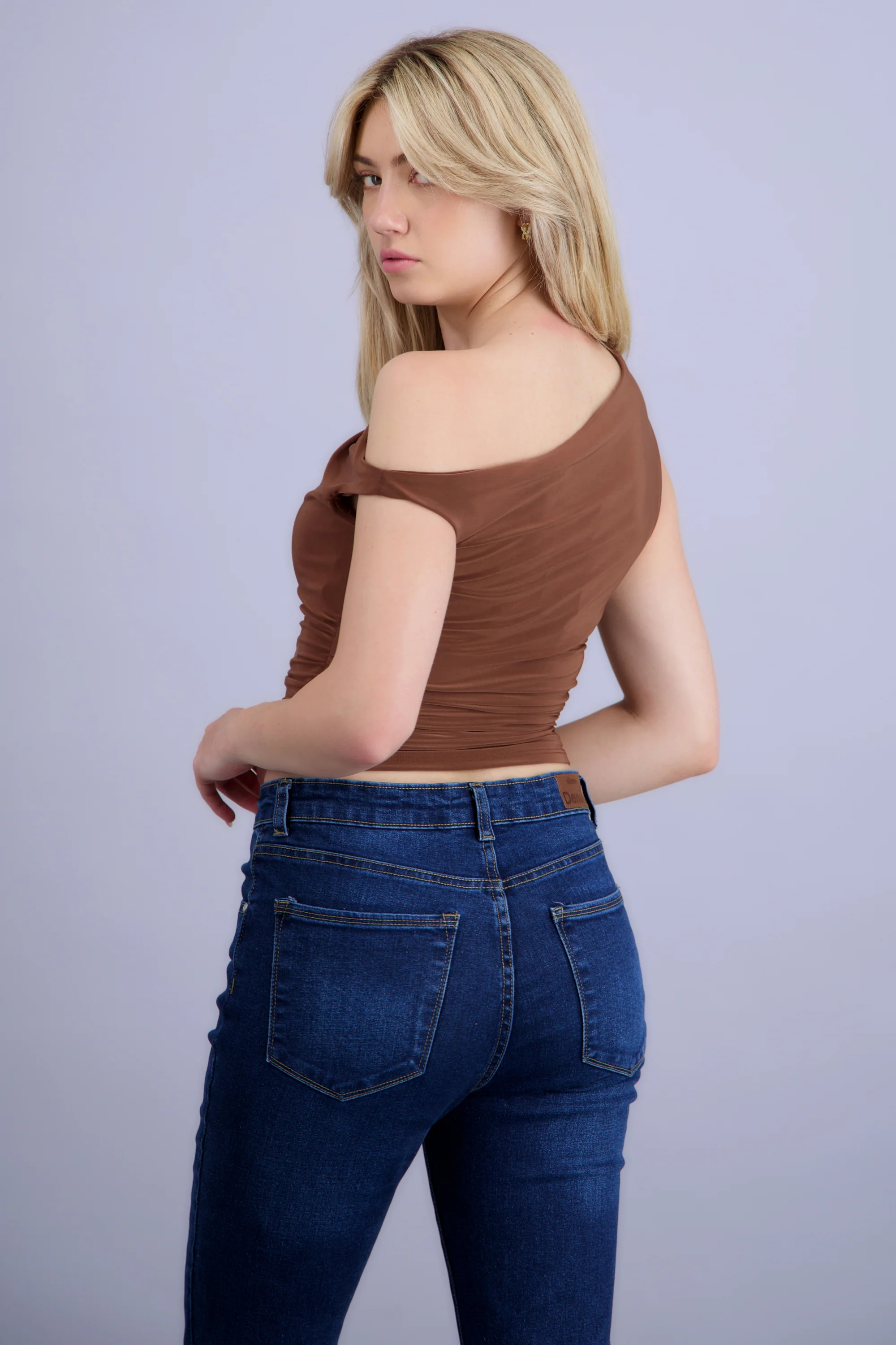 Top drapeado con cuello cascada - Image 4