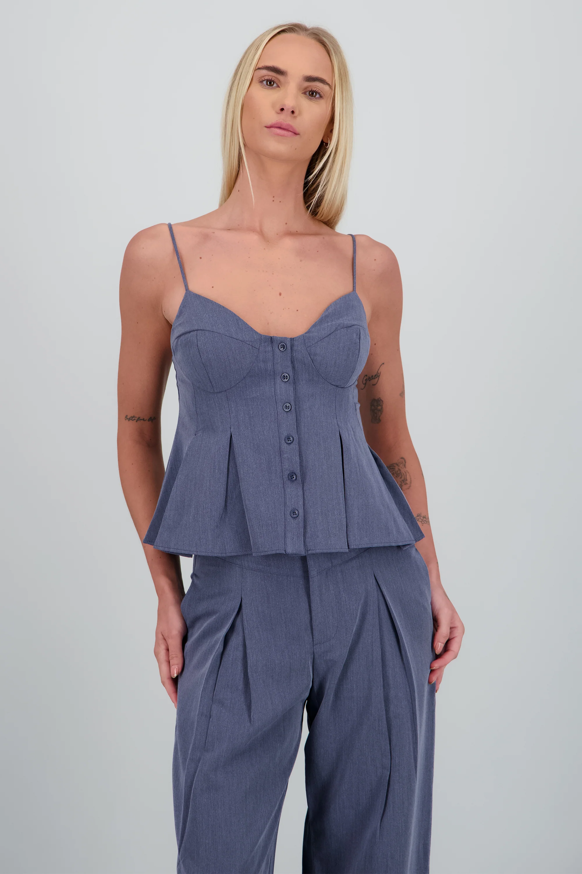 Top escote detalle peplum - Image 2