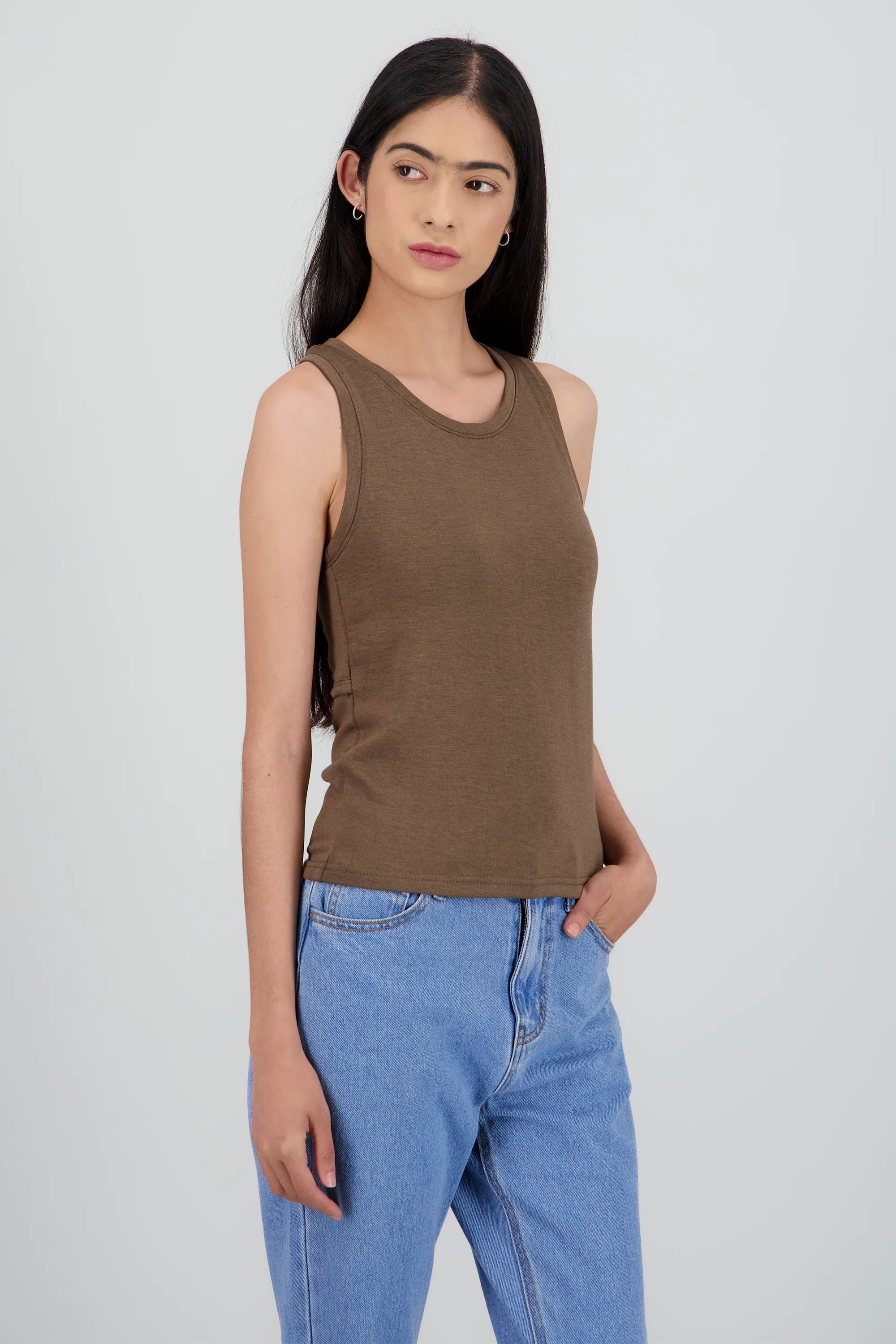 Top escote redondo activewear - Image 3