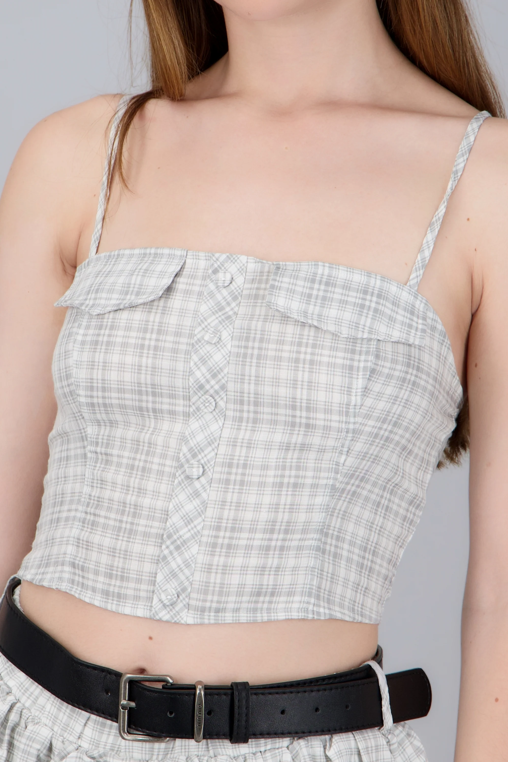 Top estampado cuadros detalle bolsas cargo - Image 5
