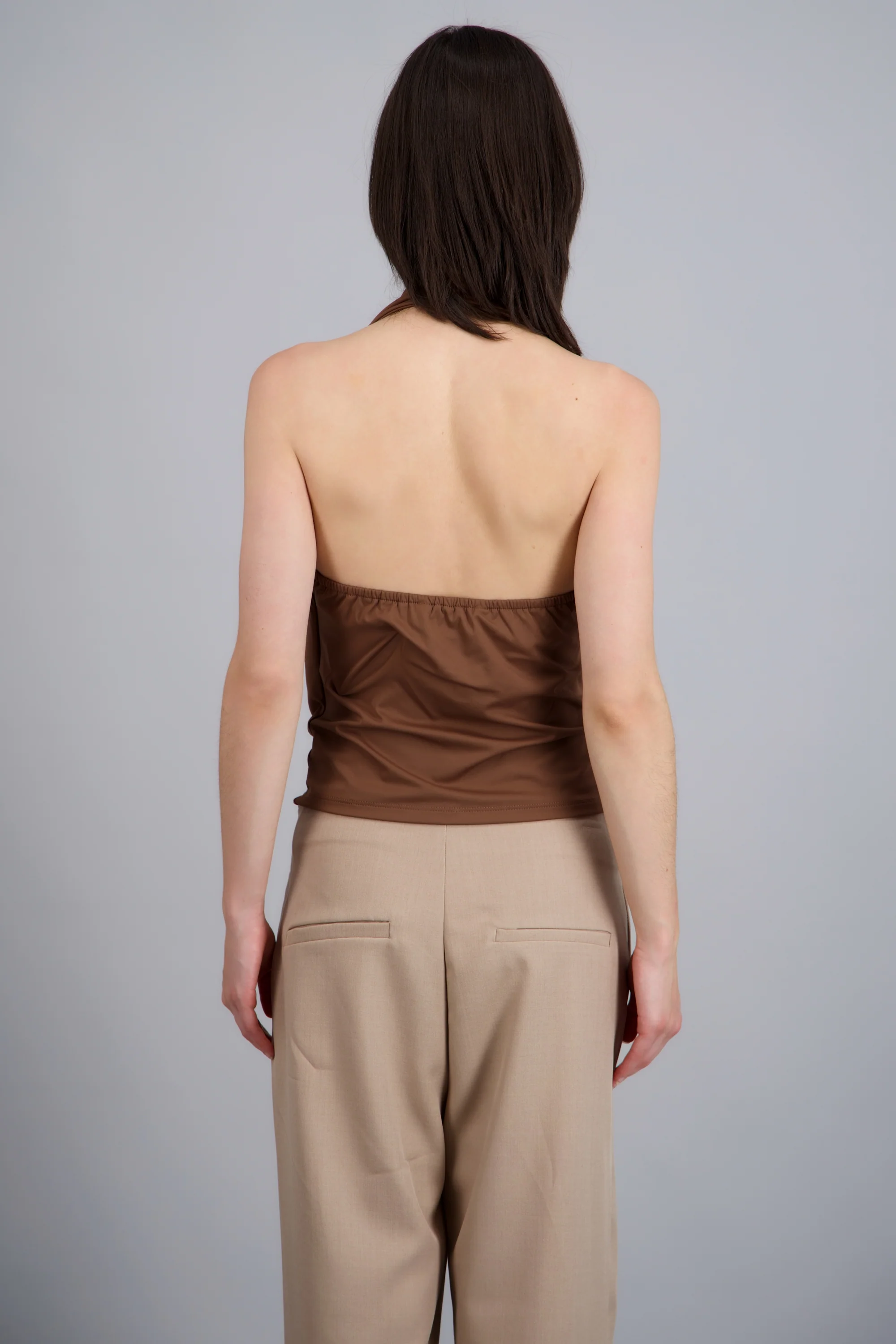 Top halter cascada con hebilla - Image 4