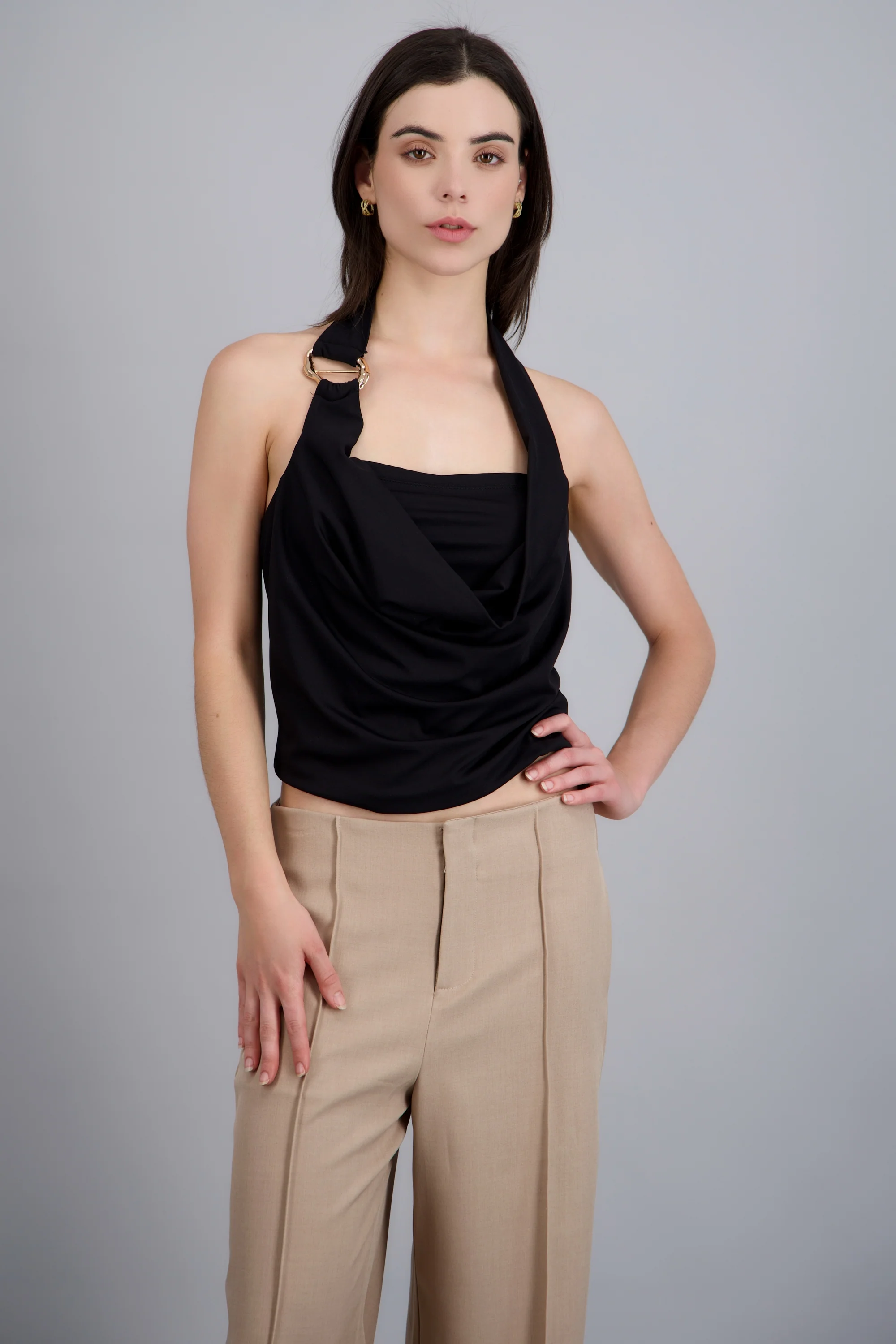 Top halter cascada con hebilla