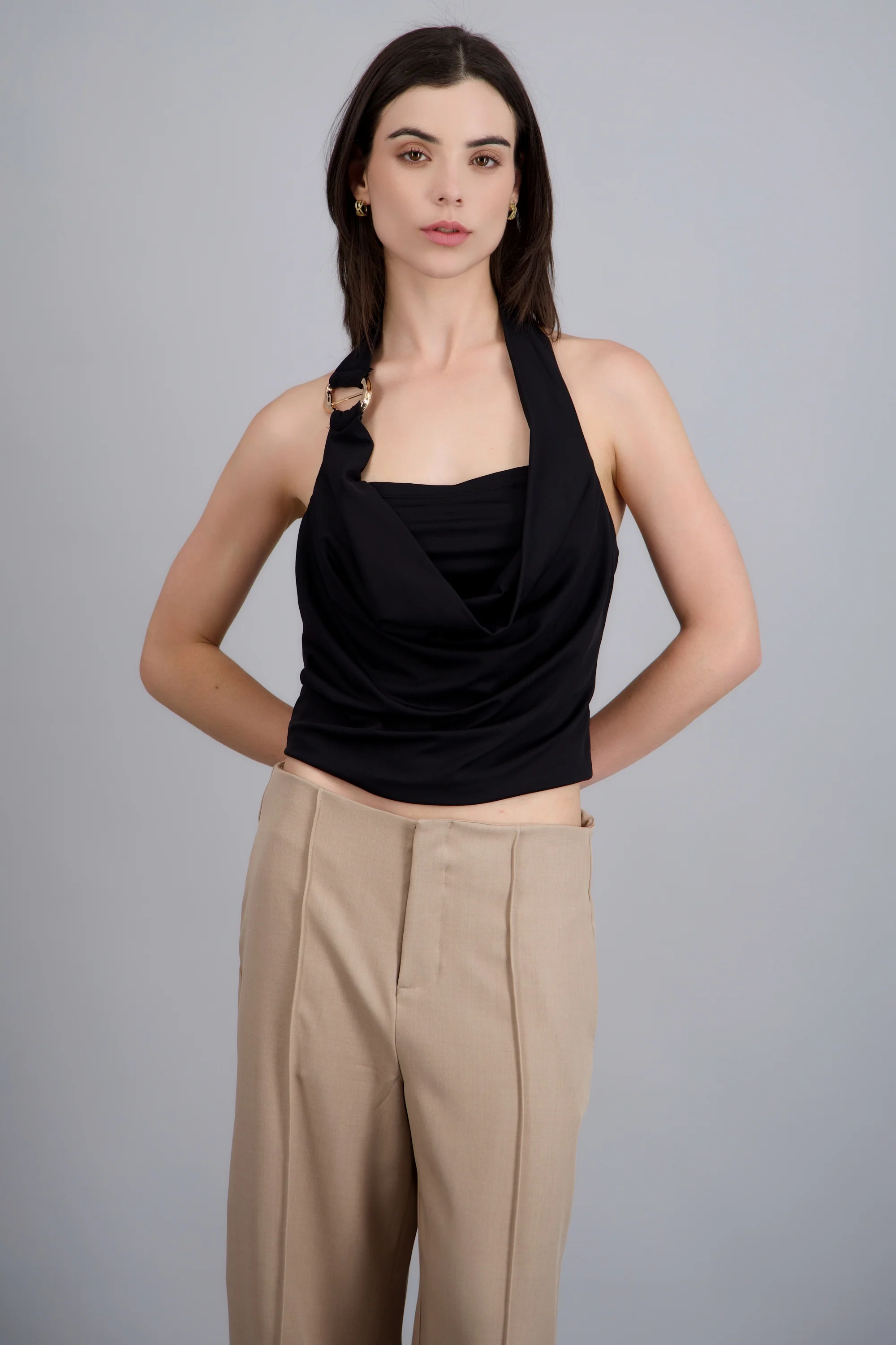 Top halter cascada con hebilla - Image 3