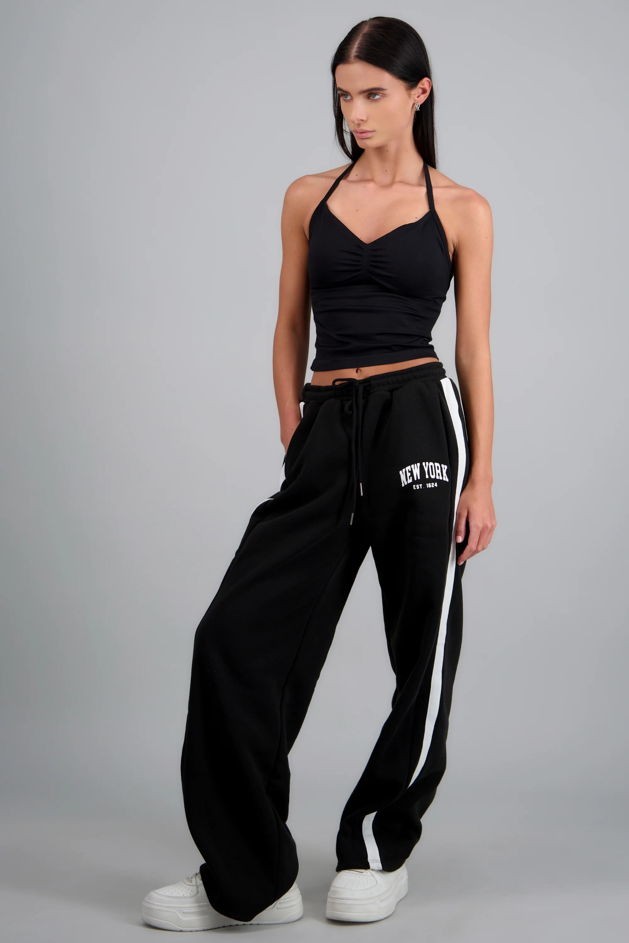 Top halter con copas - Image 3