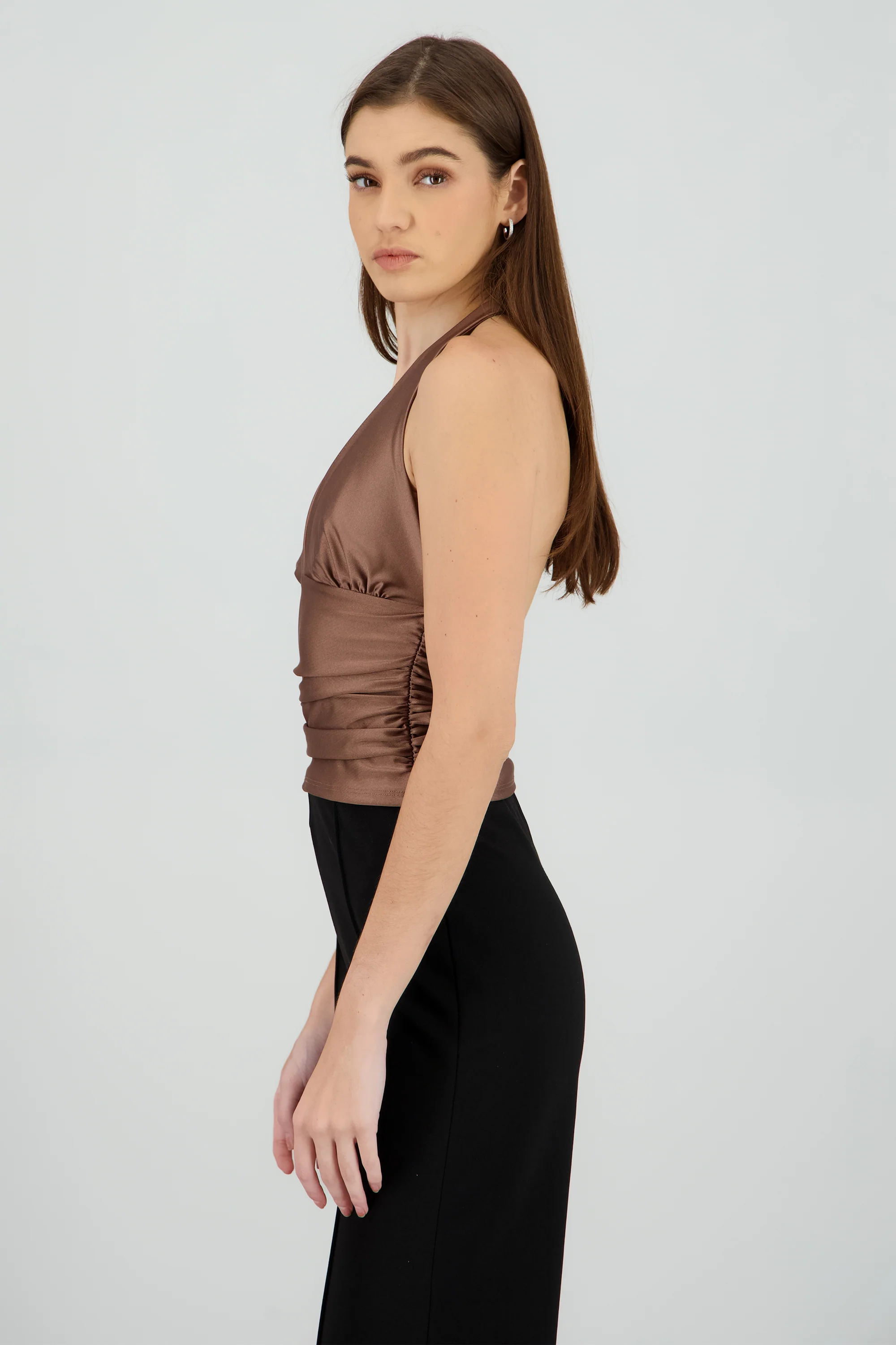 Top halter detalle pliegues - Image 3