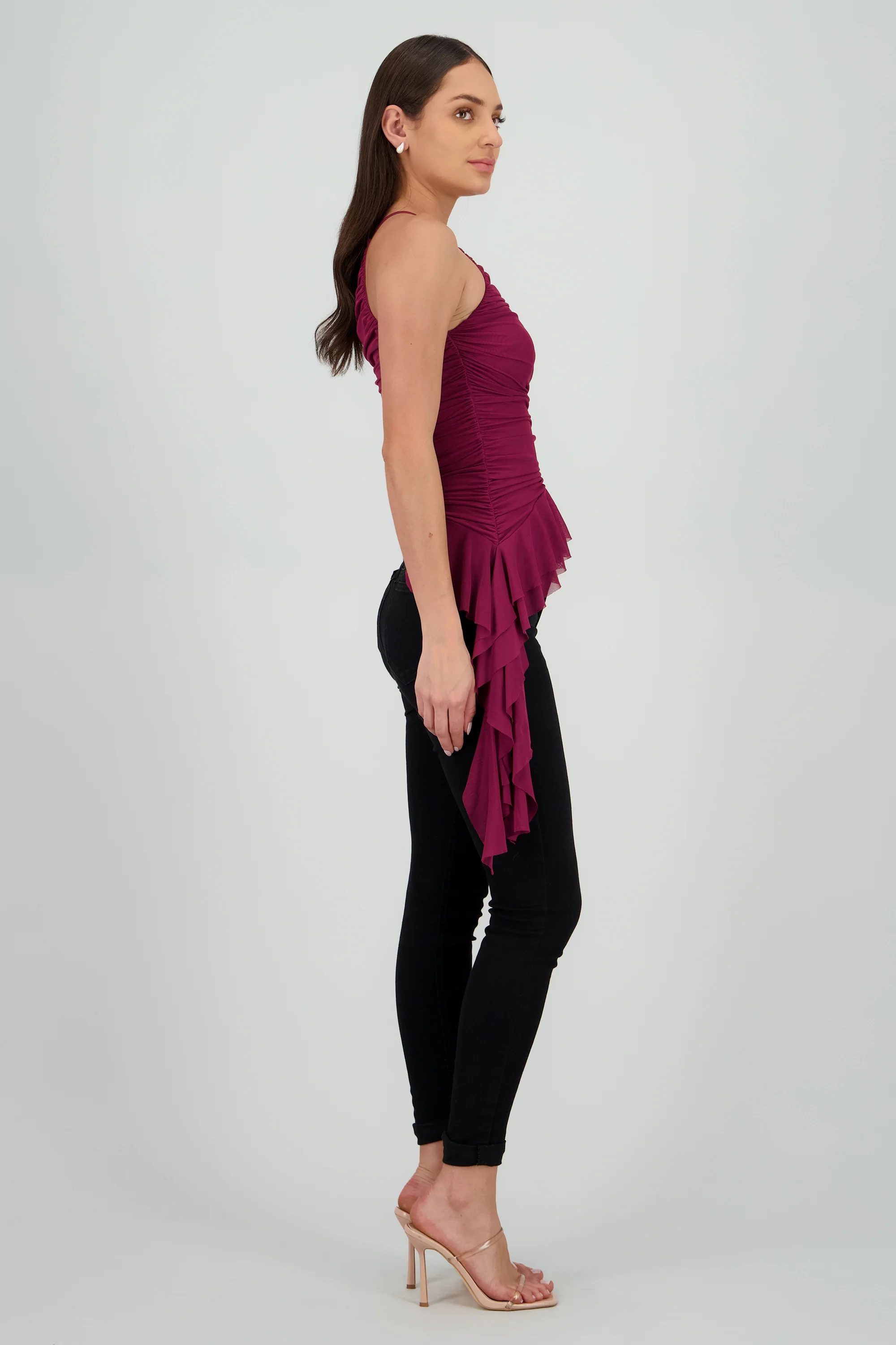 Top halter de mesh con tiras y olanes - Image 3
