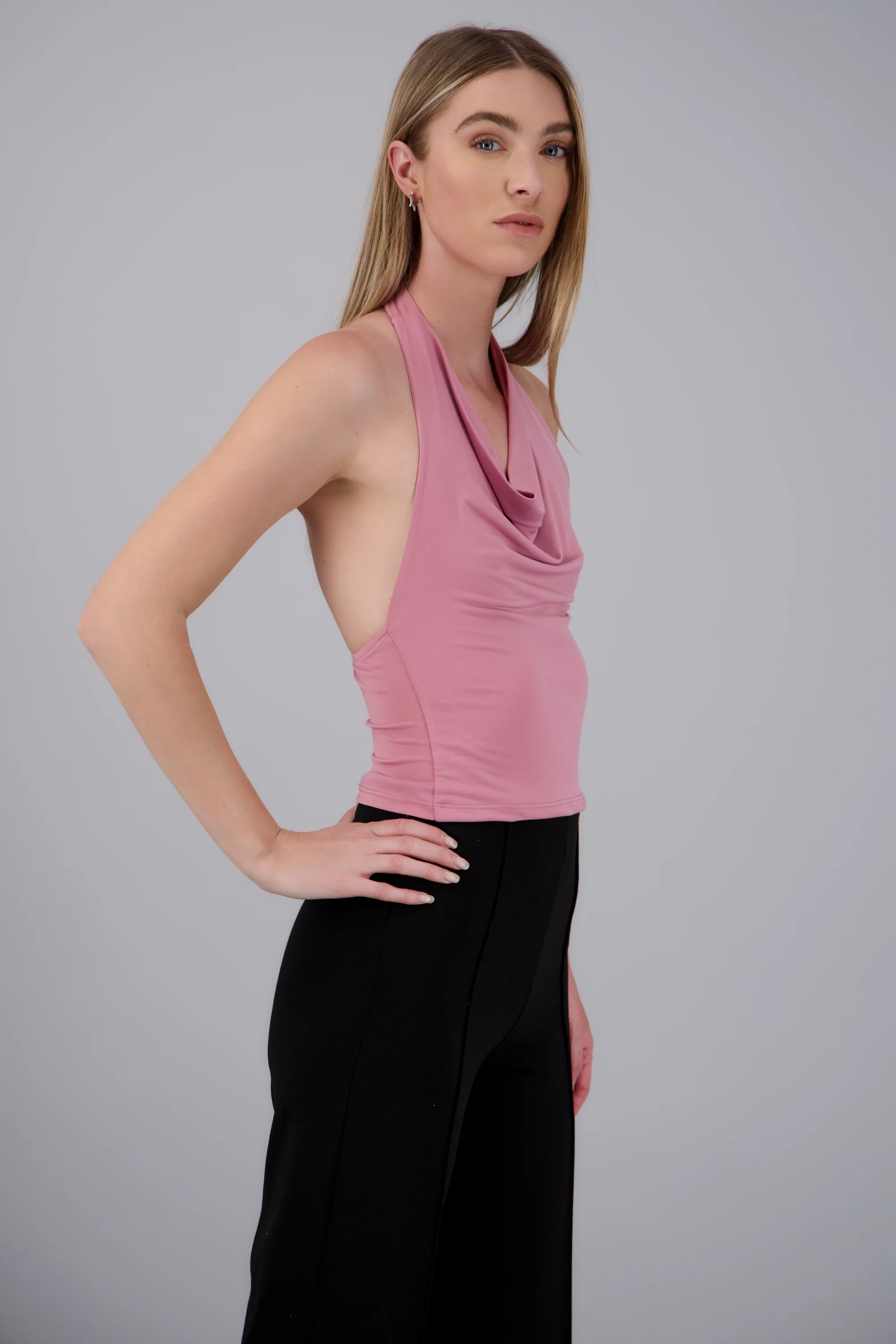 Top halter escote cascada - Image 3