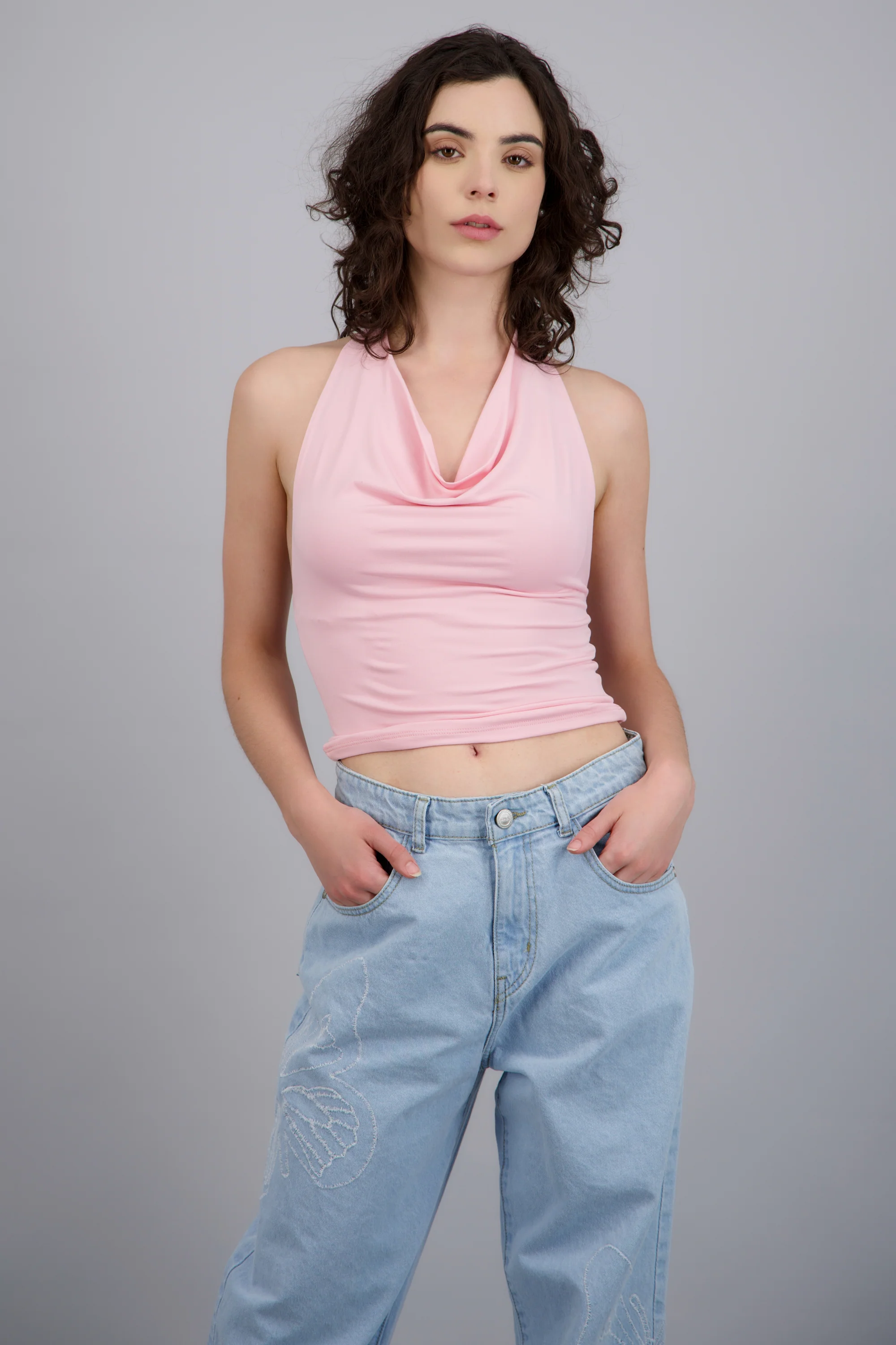Top halter escote cascada - Image 3