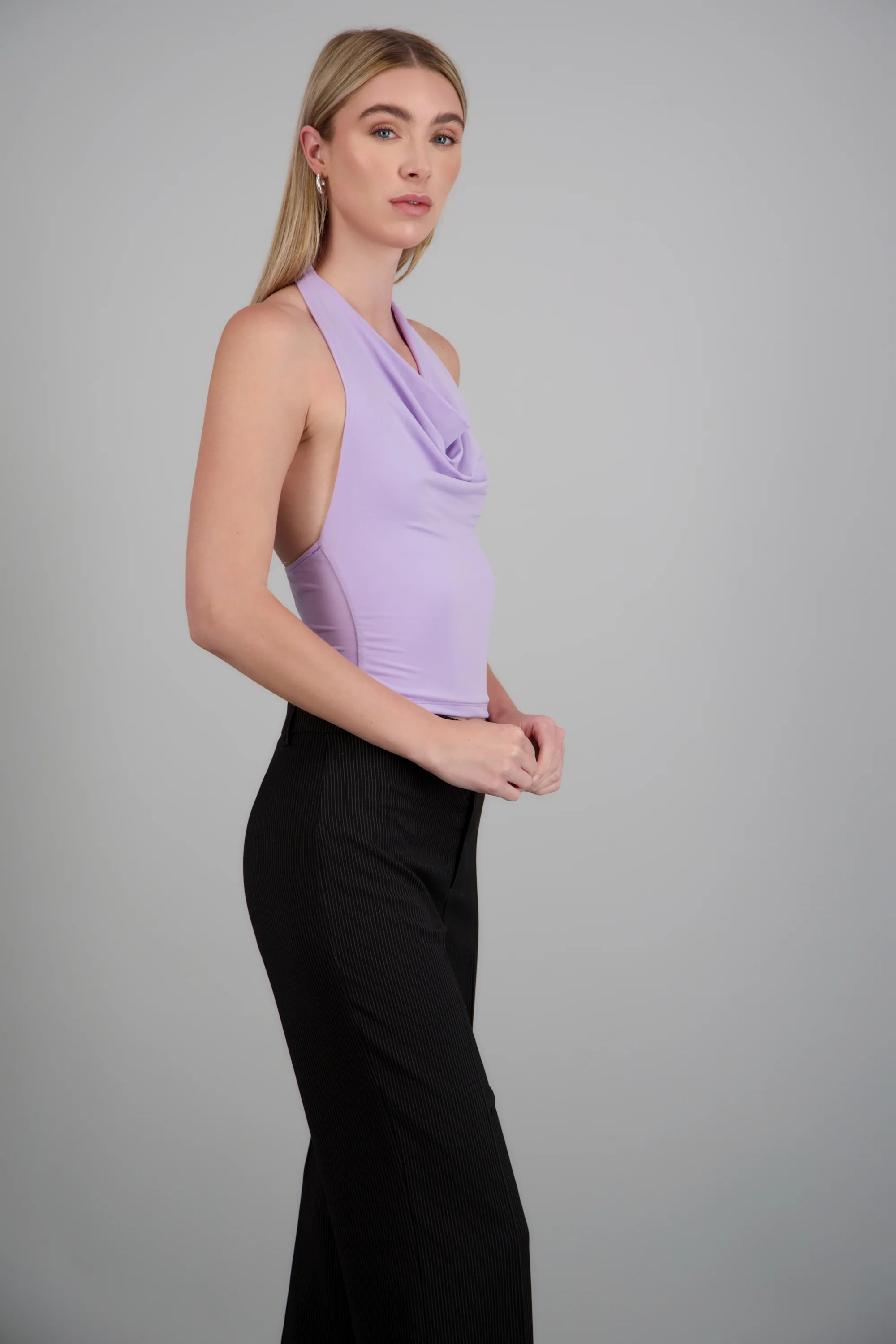 Top halter escote cascada - Image 2