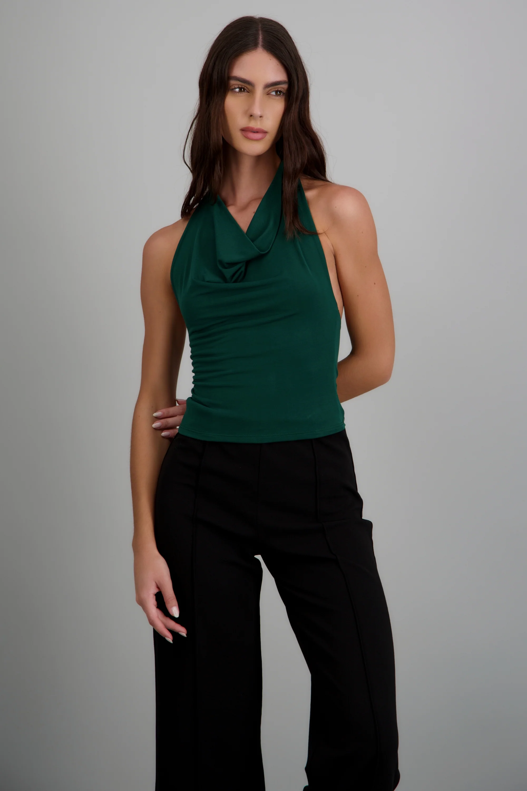 Top halter escote cascada - Image 2