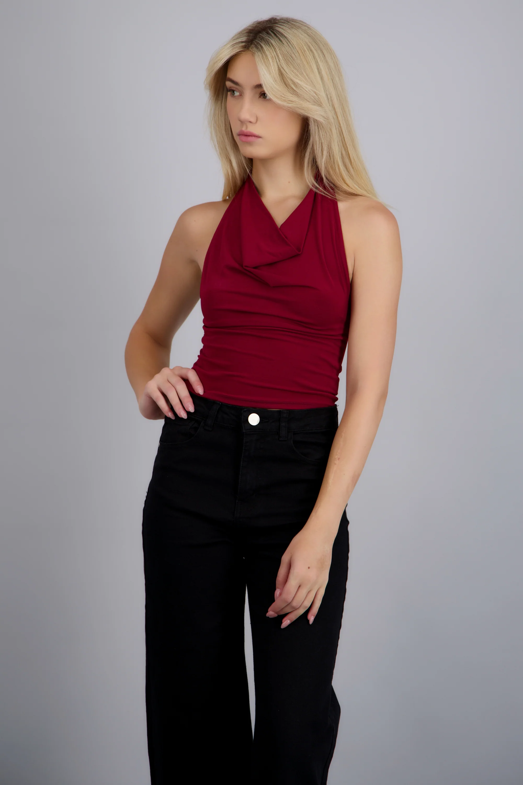 Top halter escote cascada - Image 5