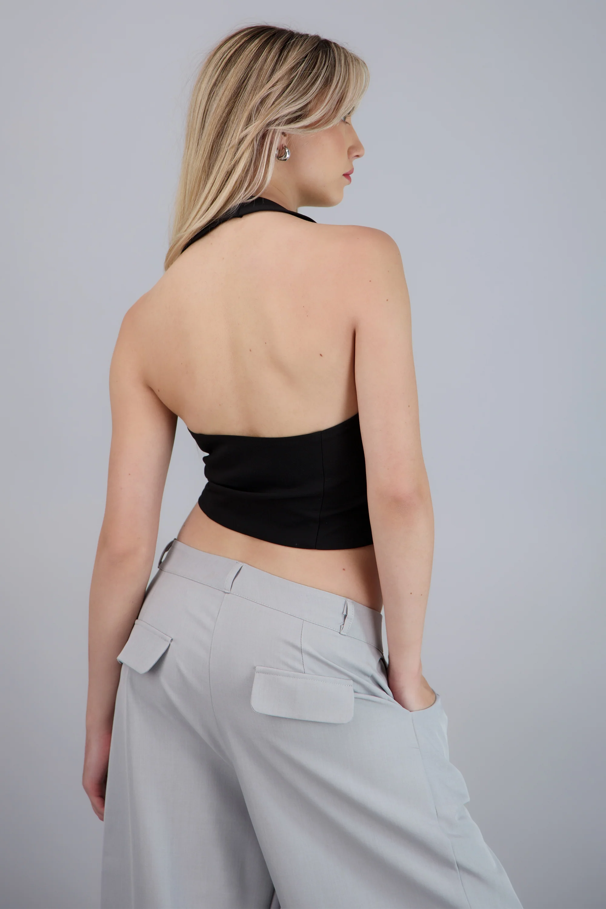 Top halter sastreado - Image 4