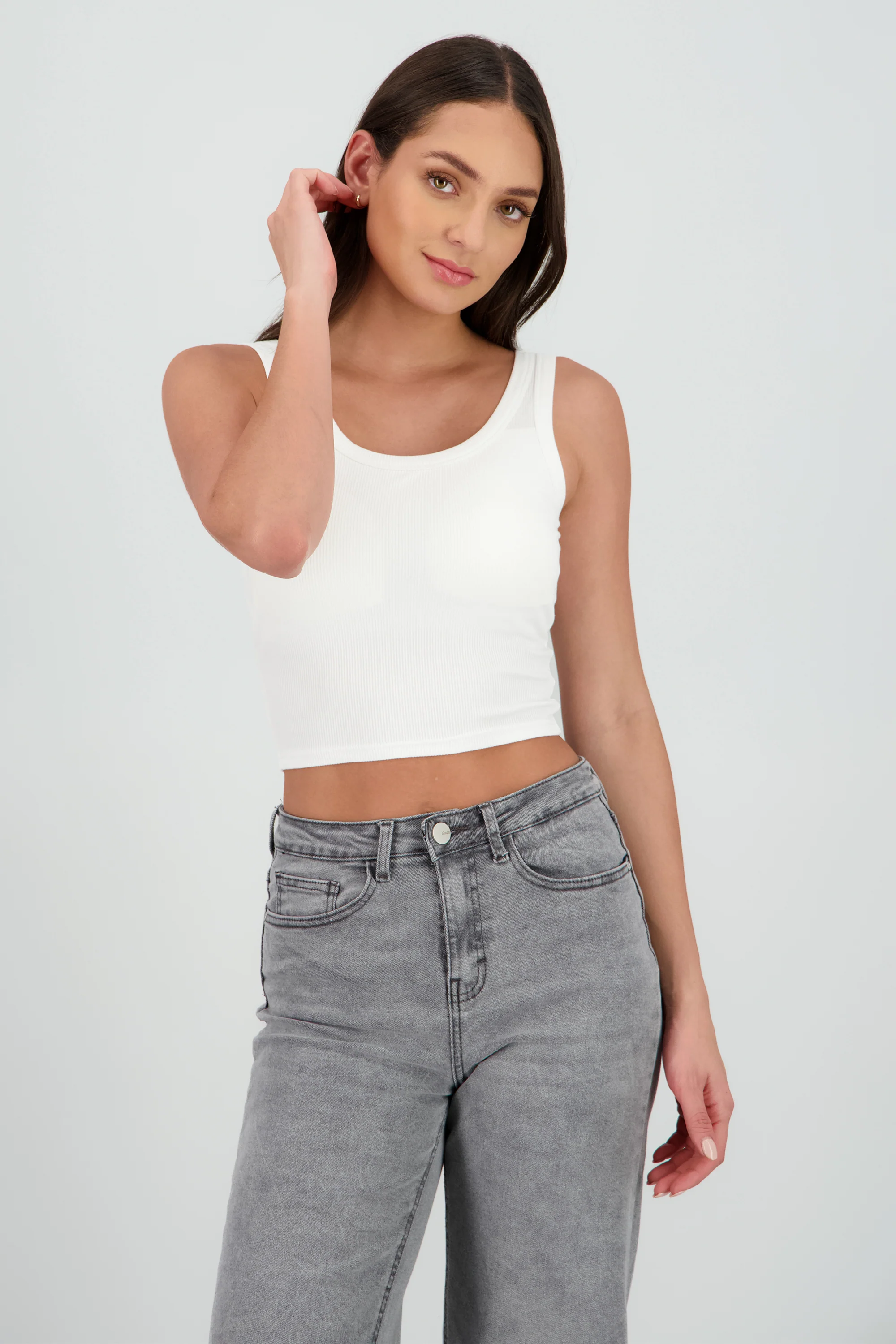 Top liso con copas - Image 2