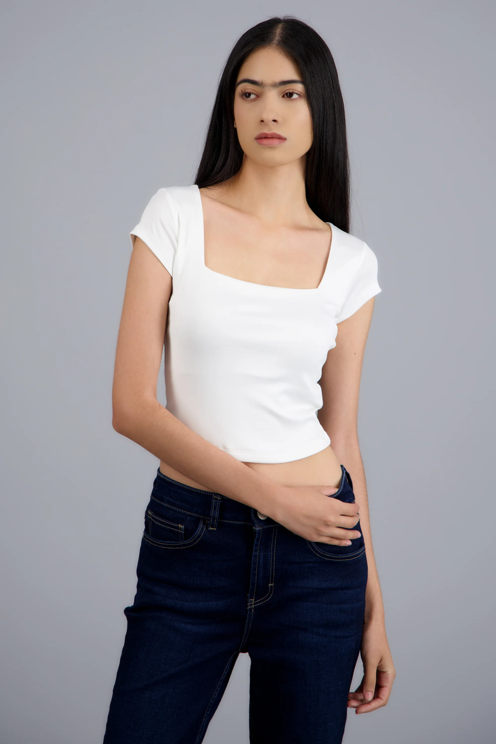 TOP LISO ESCOTE CUADRADO M/C - Image 3