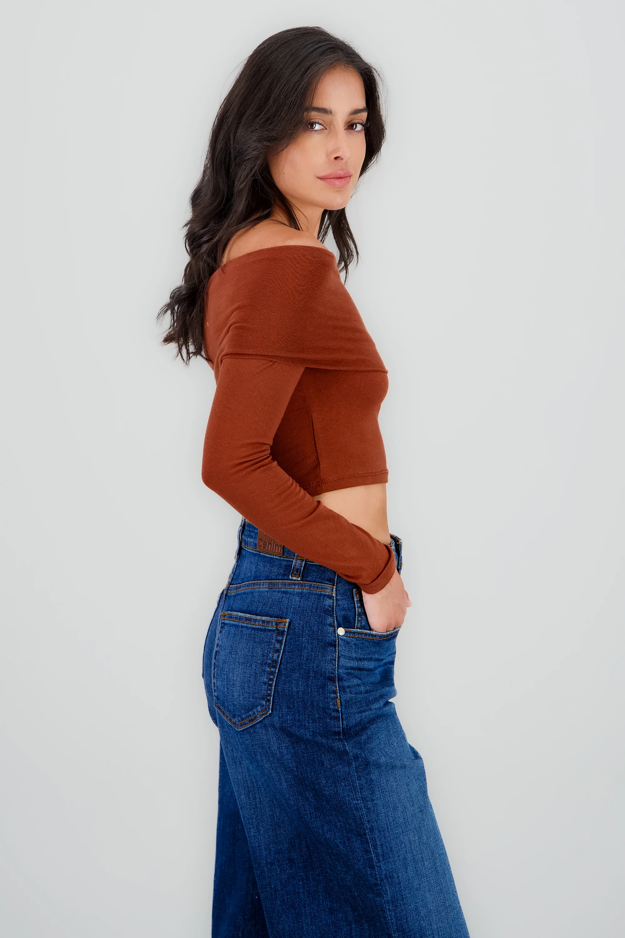 Top off shoulder liso manga larga - Image 3