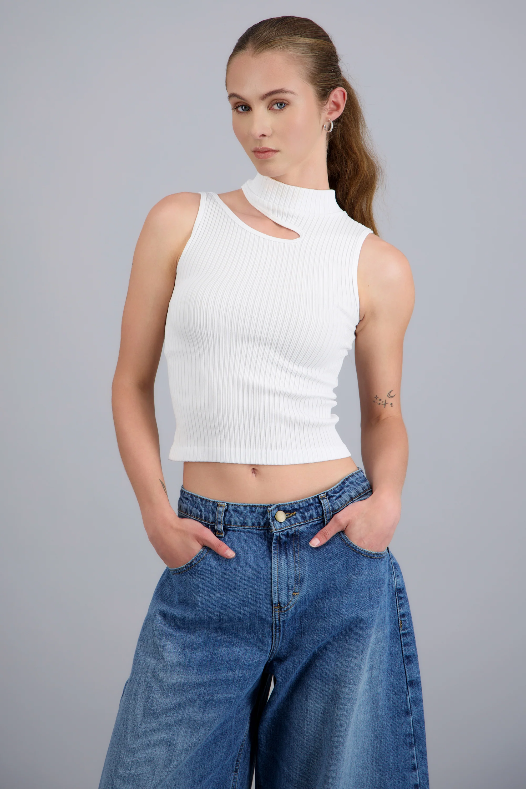 Top seamless corte al frente
