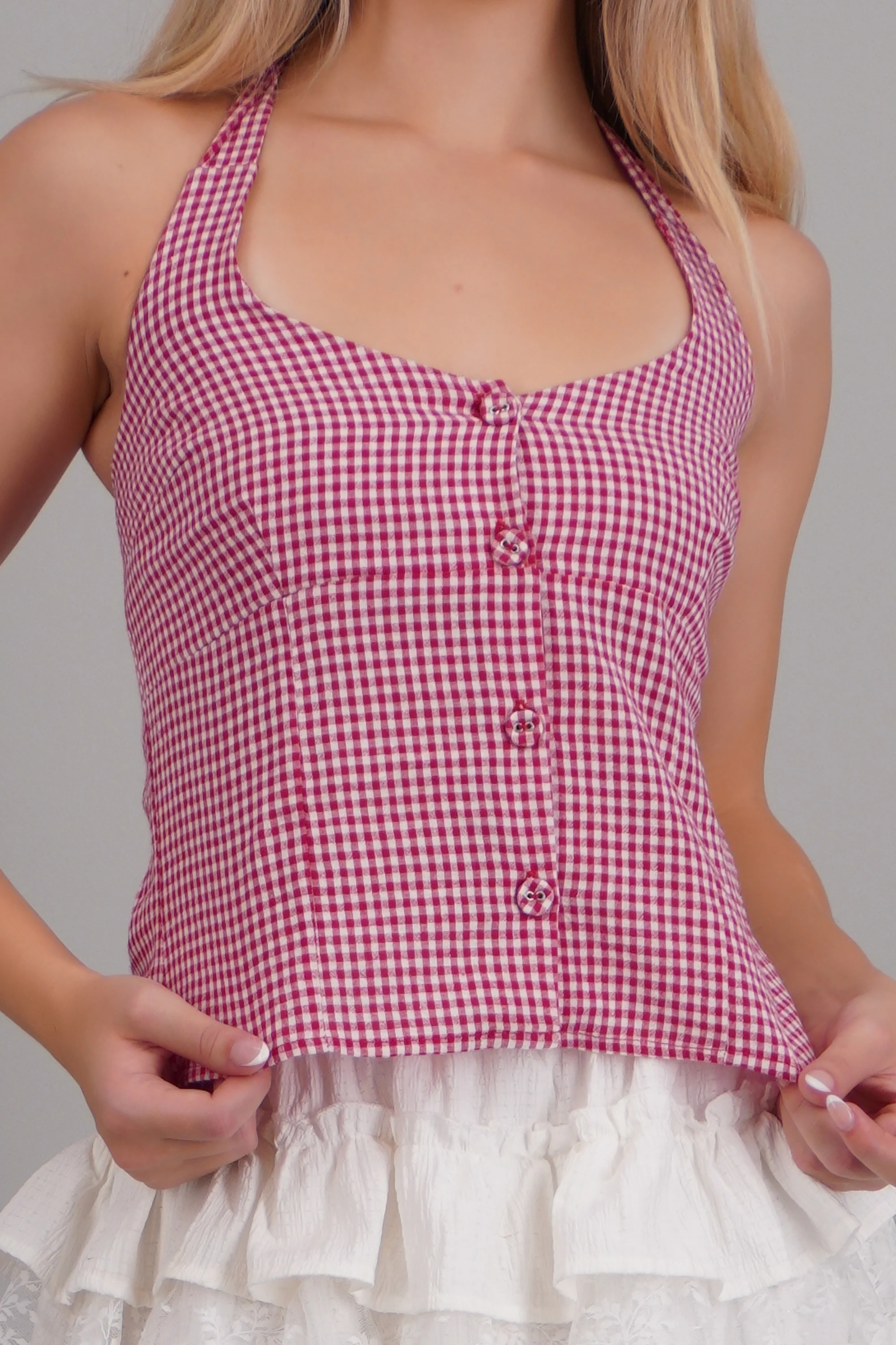 Top sin mangas escote halter gingham - Image 5