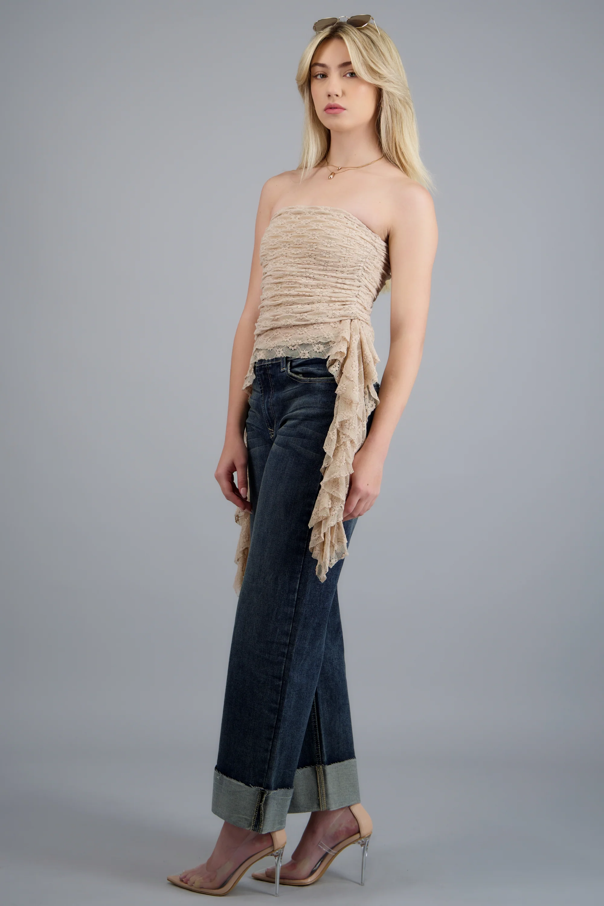 Top strapless con olanes - Image 2