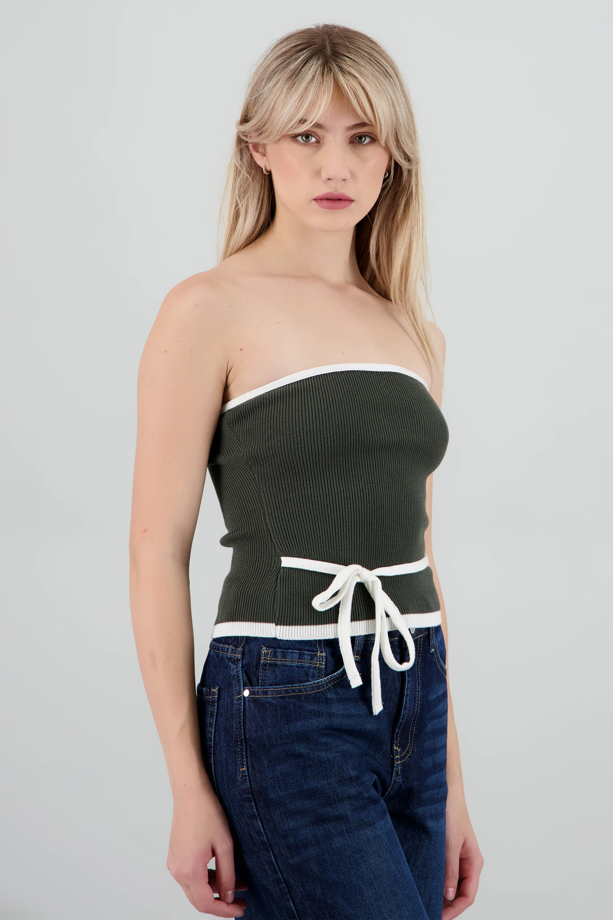 Top strapless detalle moño contraste - Image 3