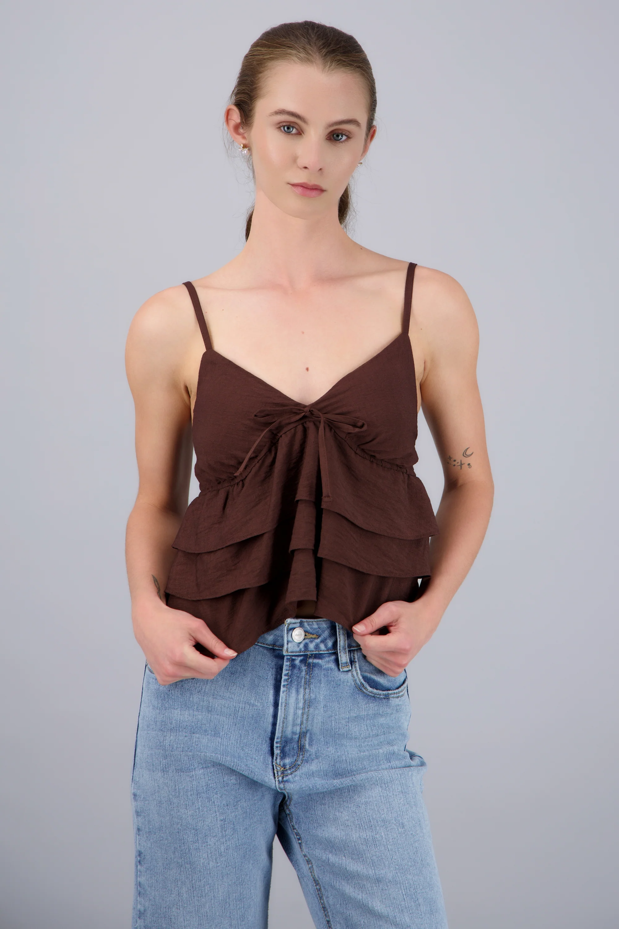Top tirantes con olanes