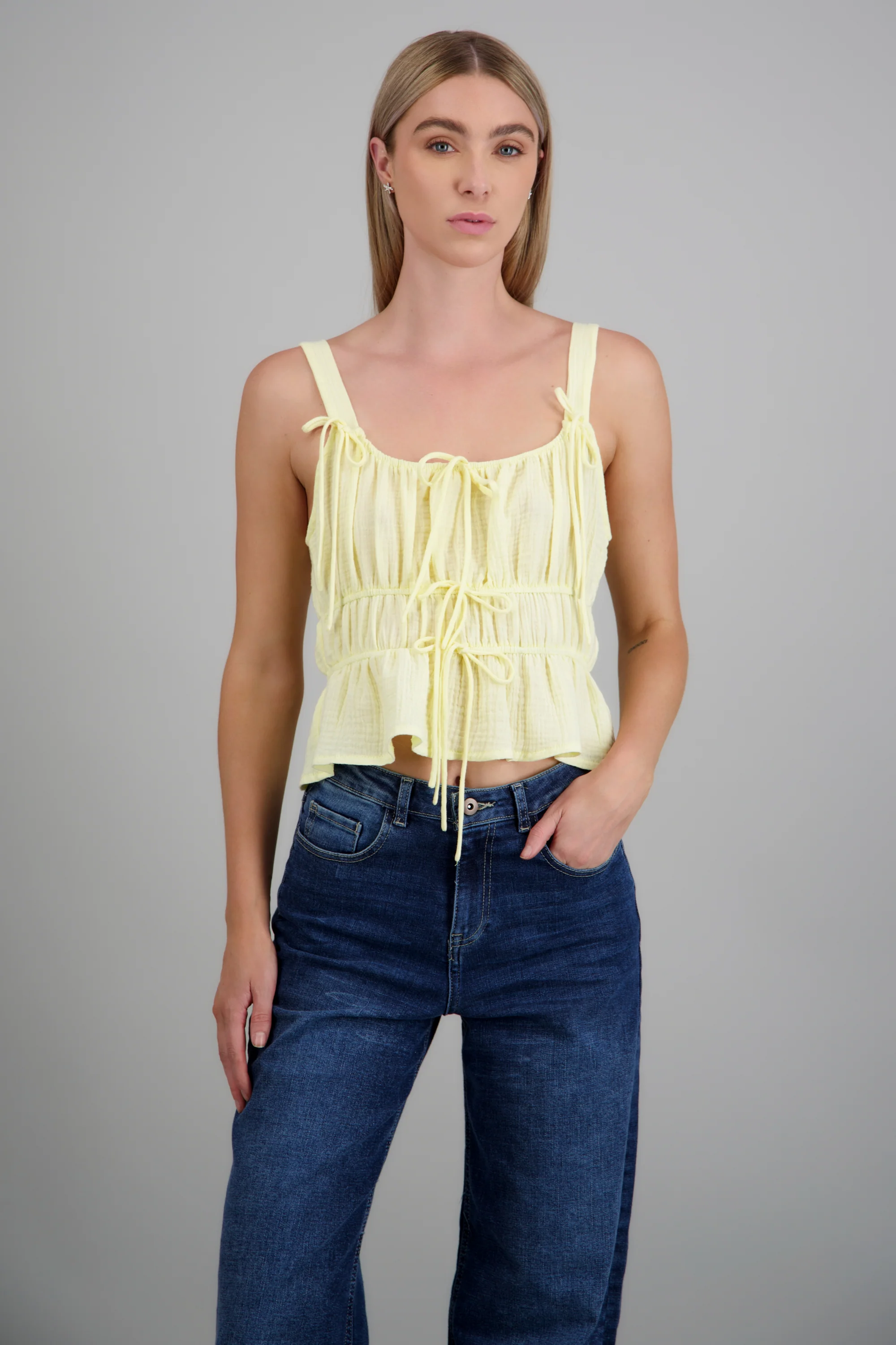 Top tirantes detalle moños
