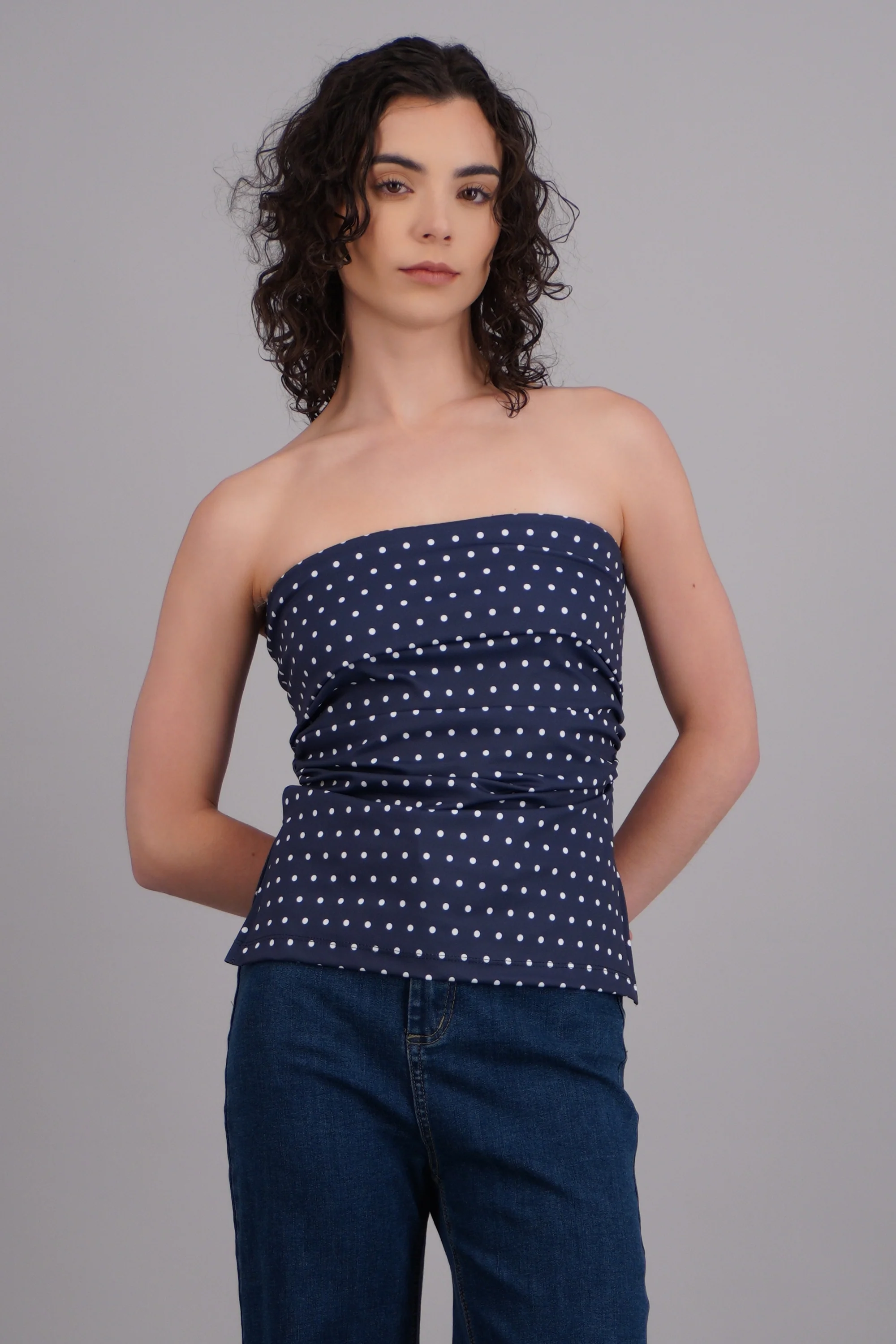 top tubo con dobles escote polka dots