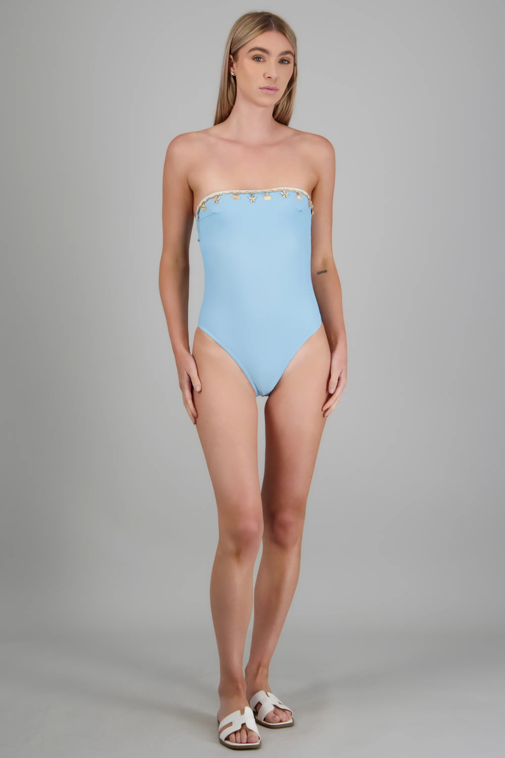 Traje de baño conchitas