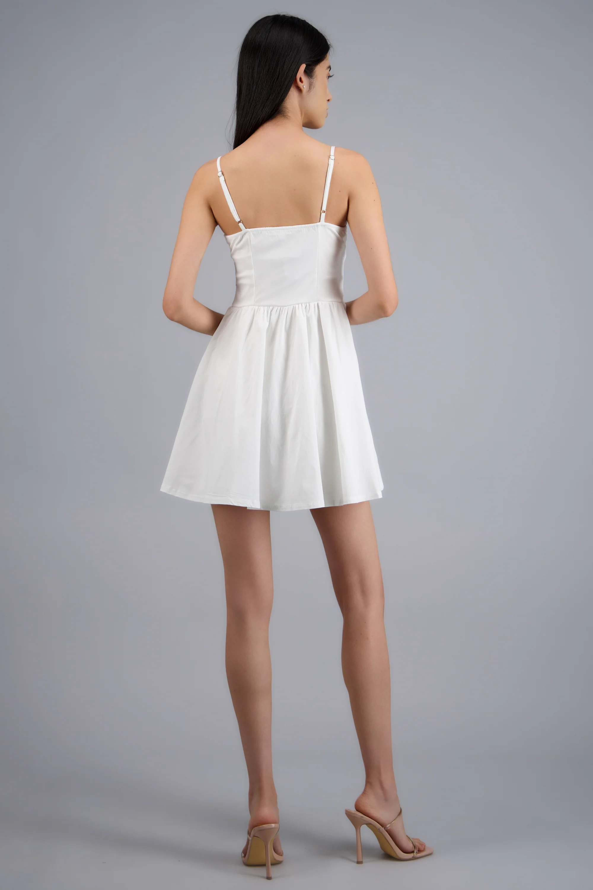 vestido corto escote recto - Image 4