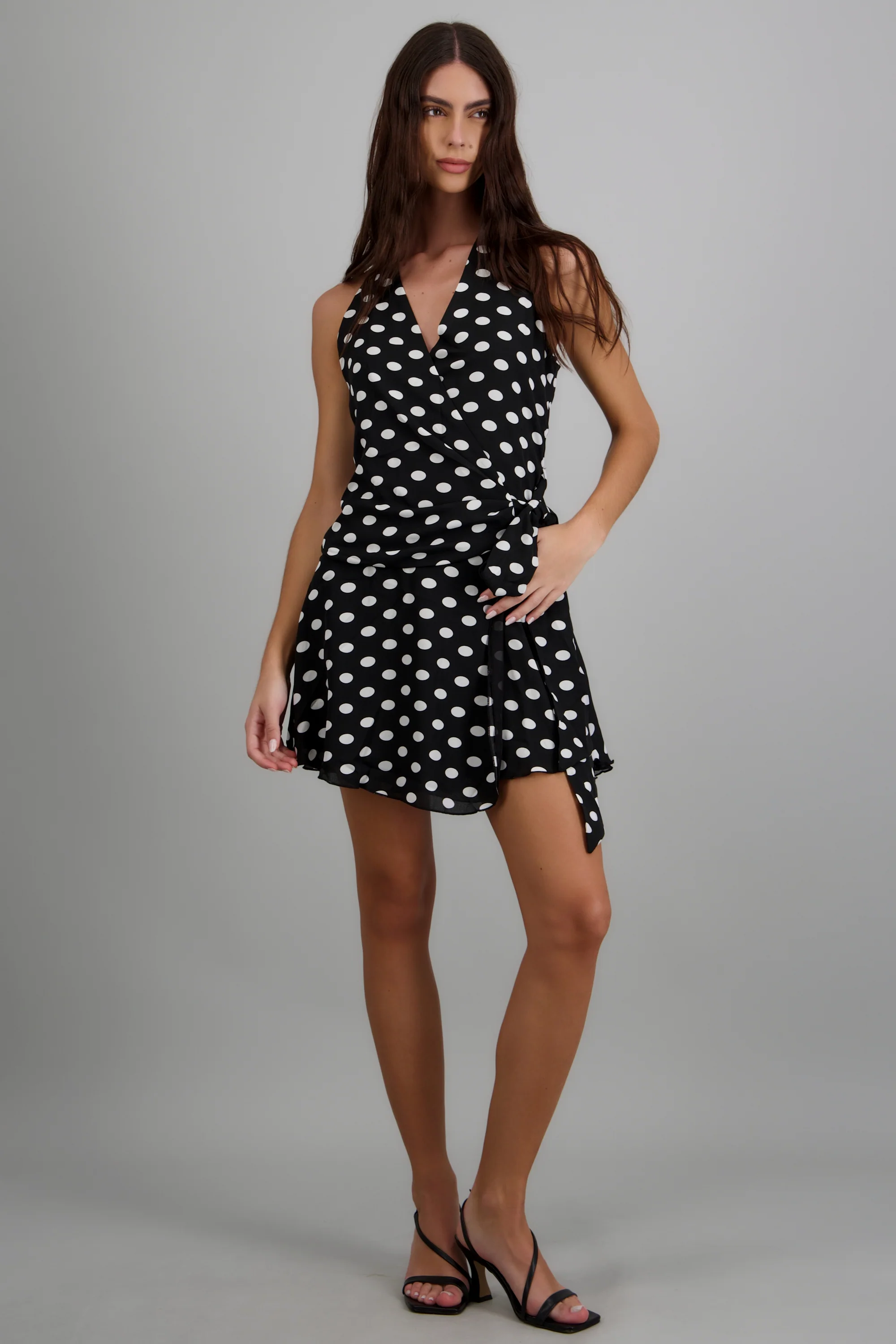 Vestido cruzado polka dots