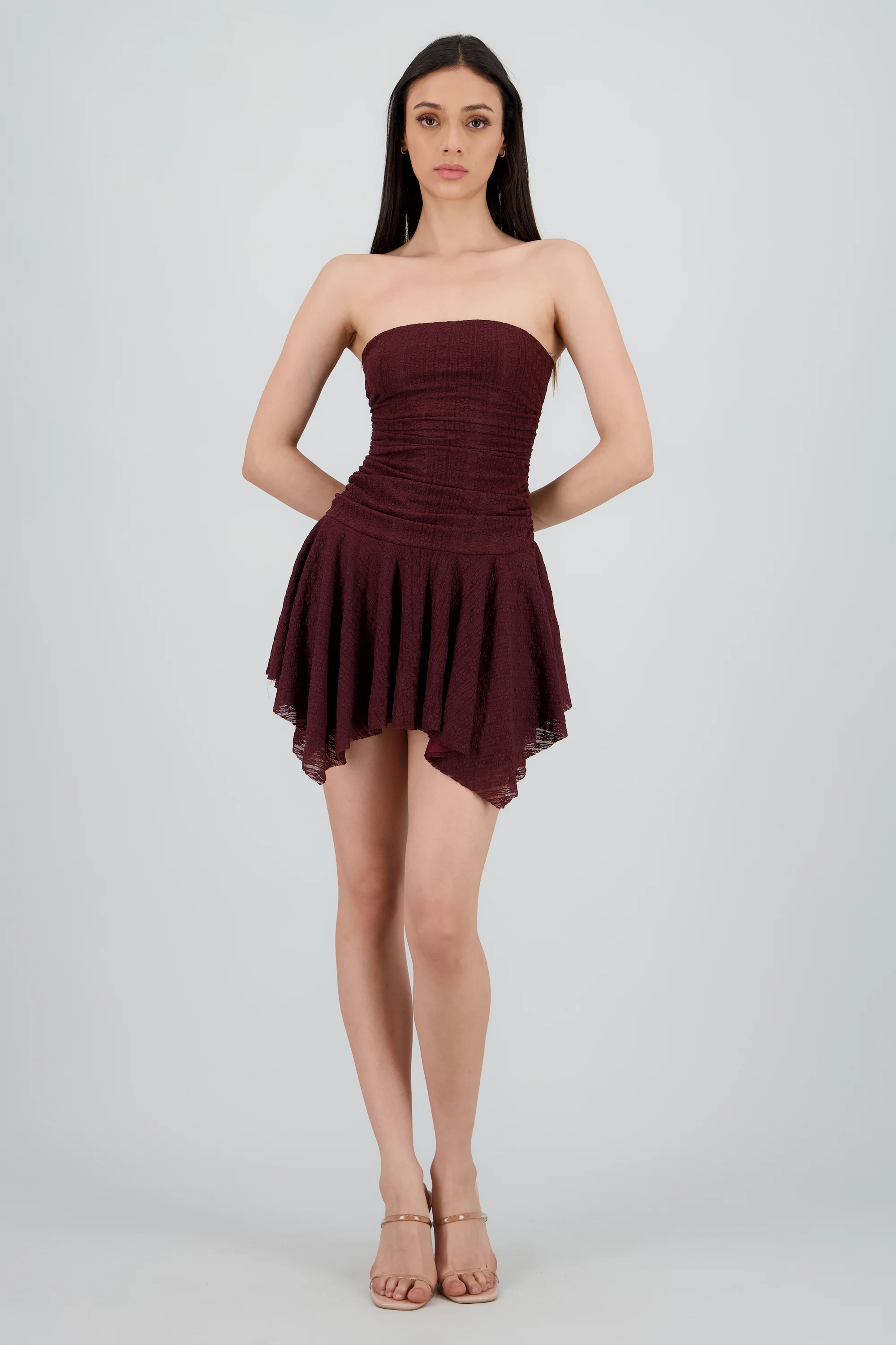 Vestido encaje drapedado