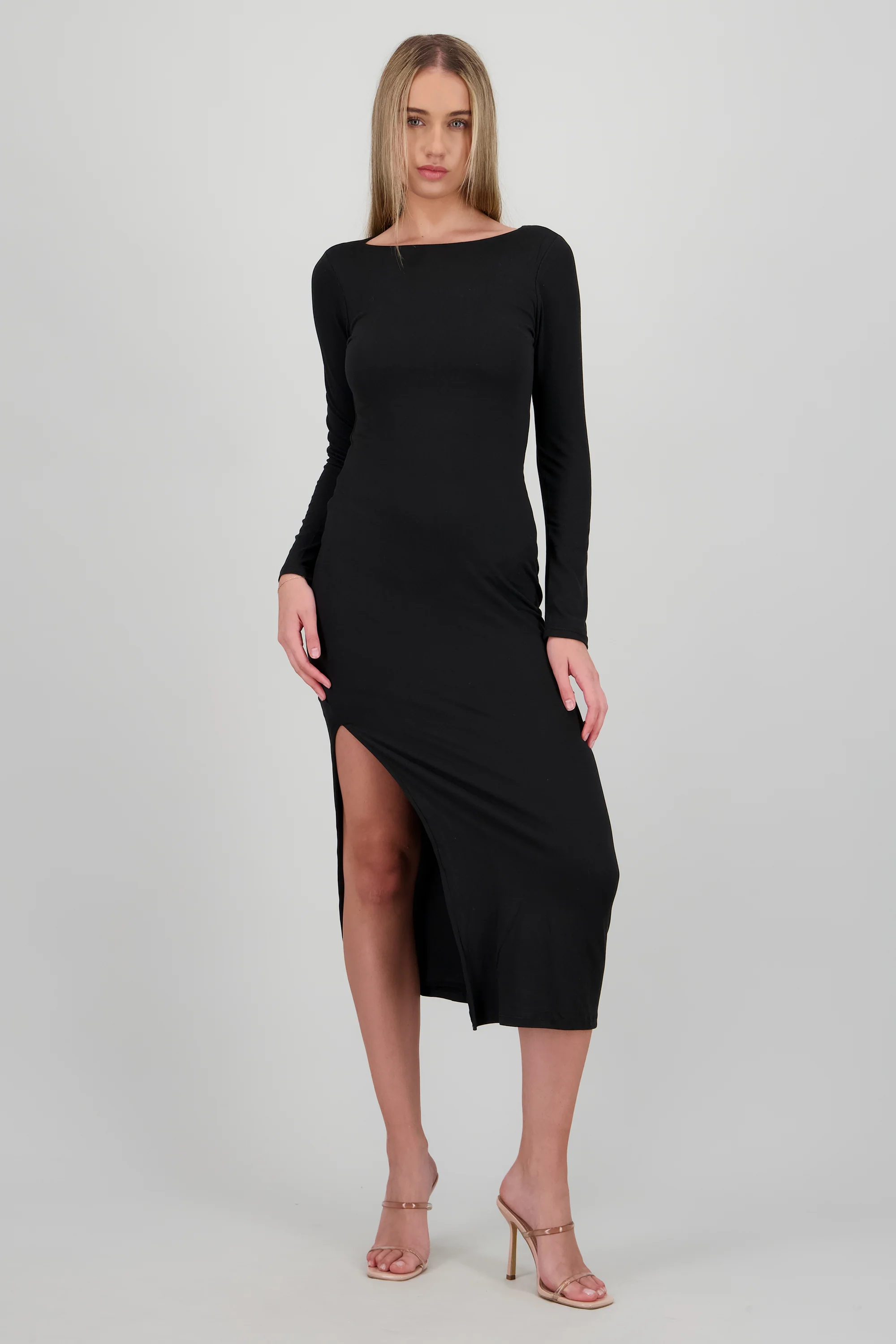 Vestido escote redondo manga larga