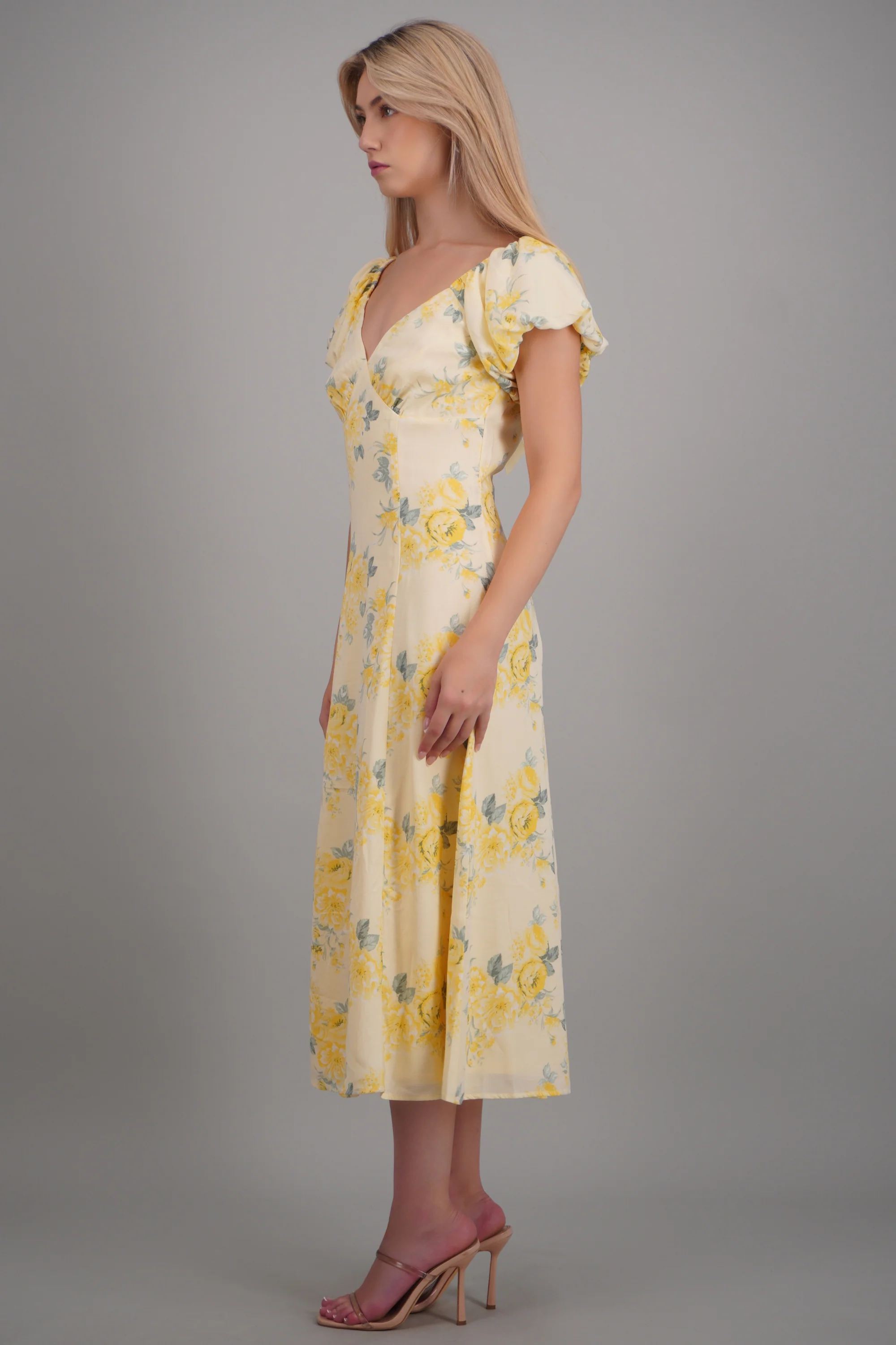 Vestido estampado flores cut out espalda - Image 3