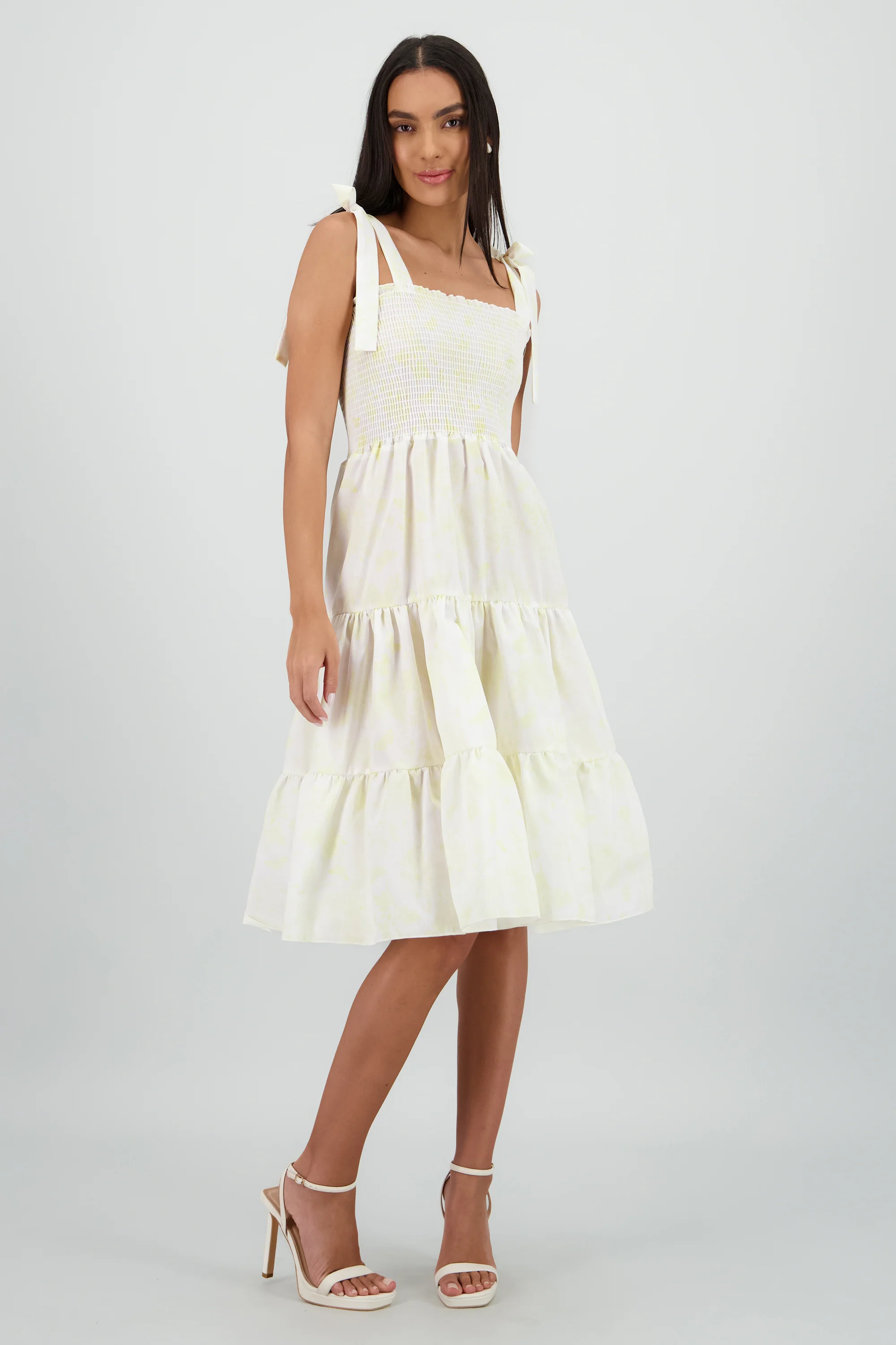 Vestido estampado flores olanes