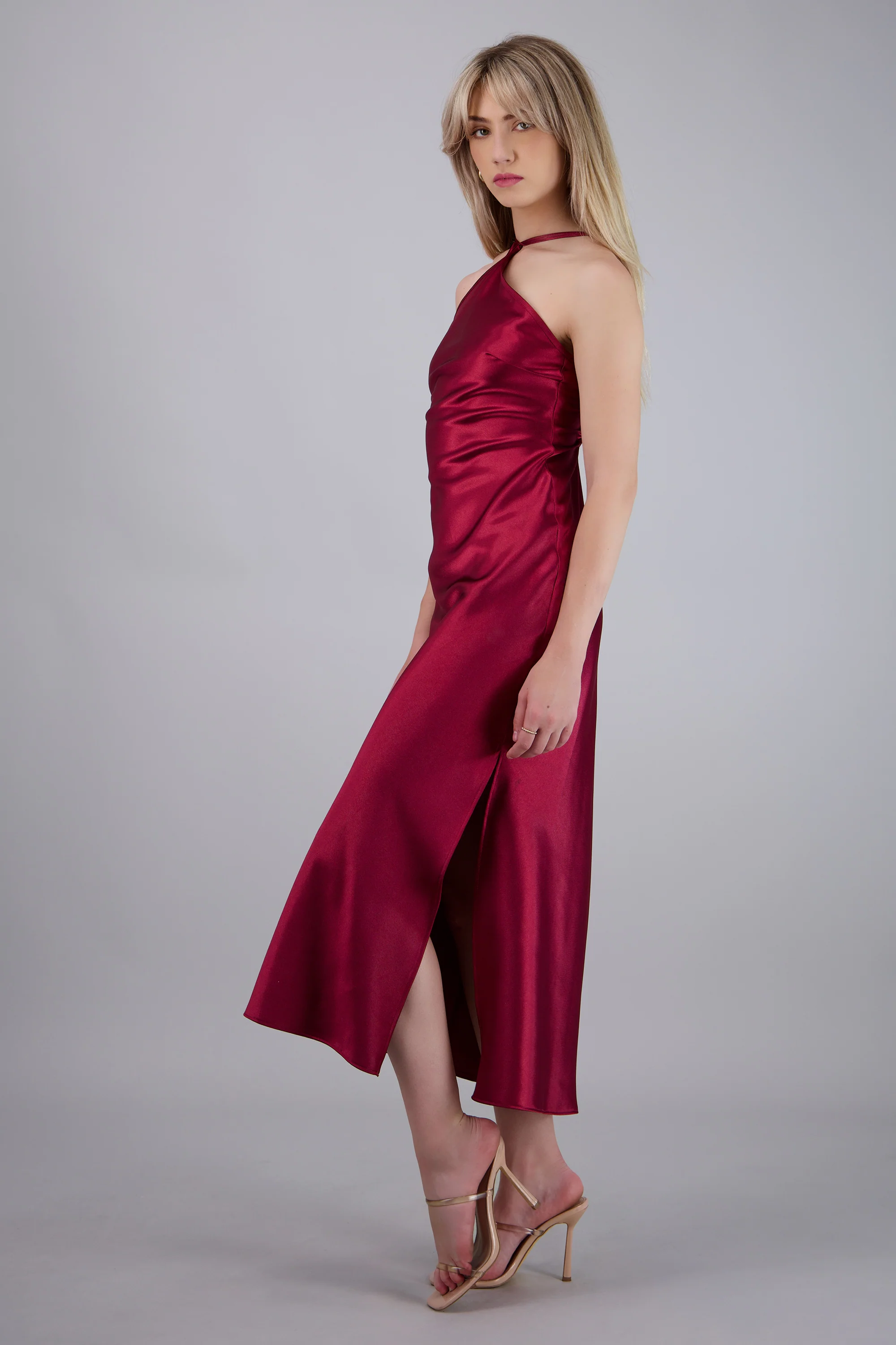Vestido halter satin midi cruce espalda - Image 3