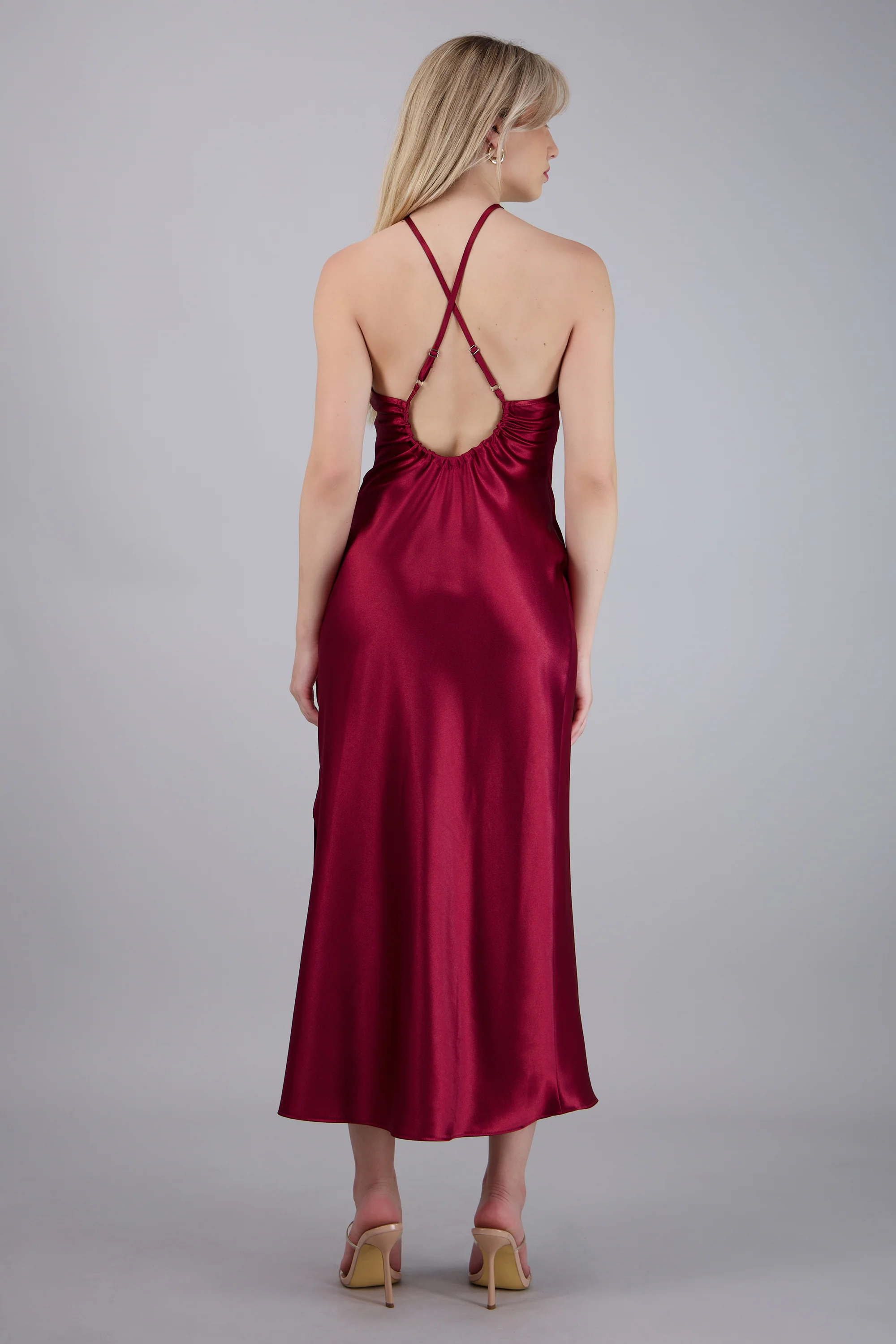 Vestido halter satin midi cruce espalda - Image 4