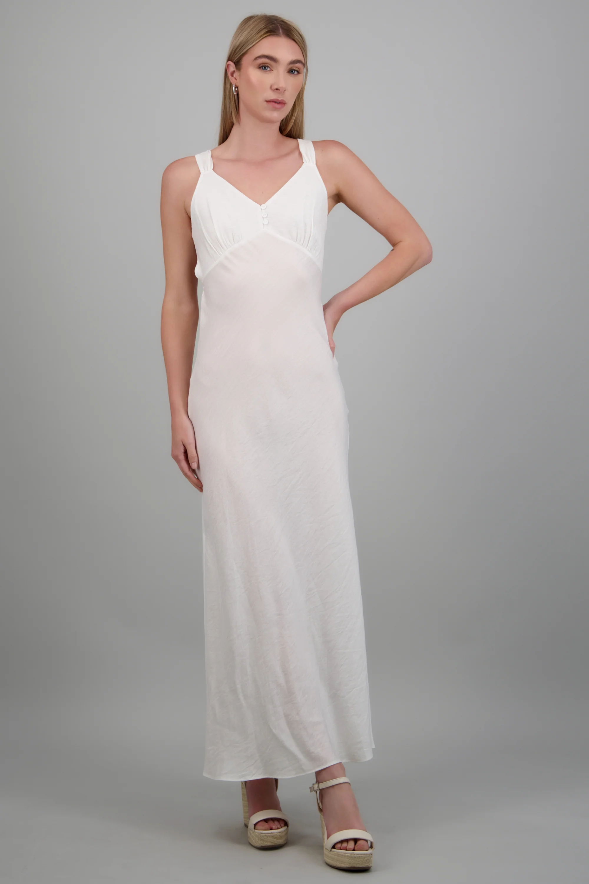 Vestido ligero detalle espalda