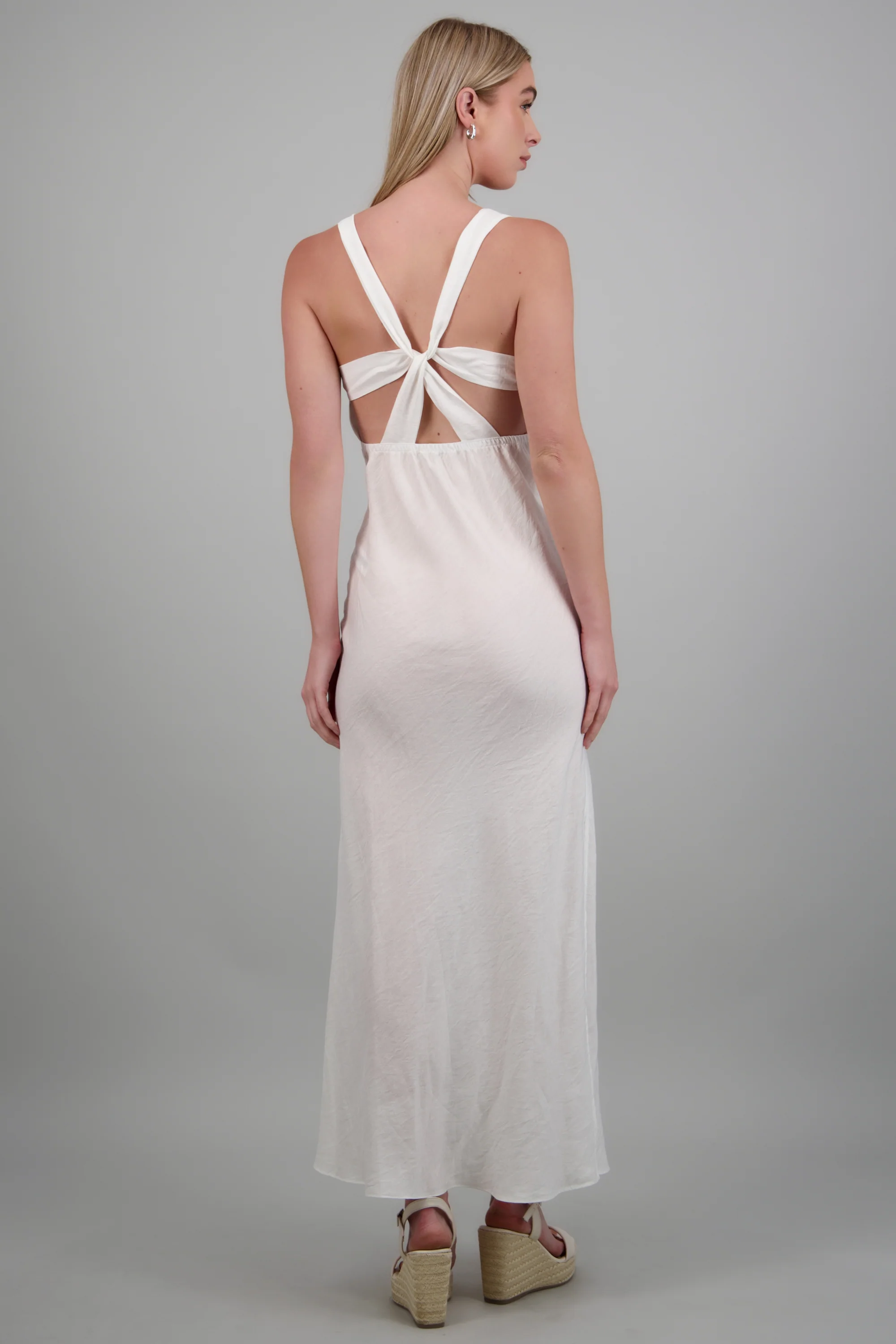 Vestido ligero detalle espalda - Image 4