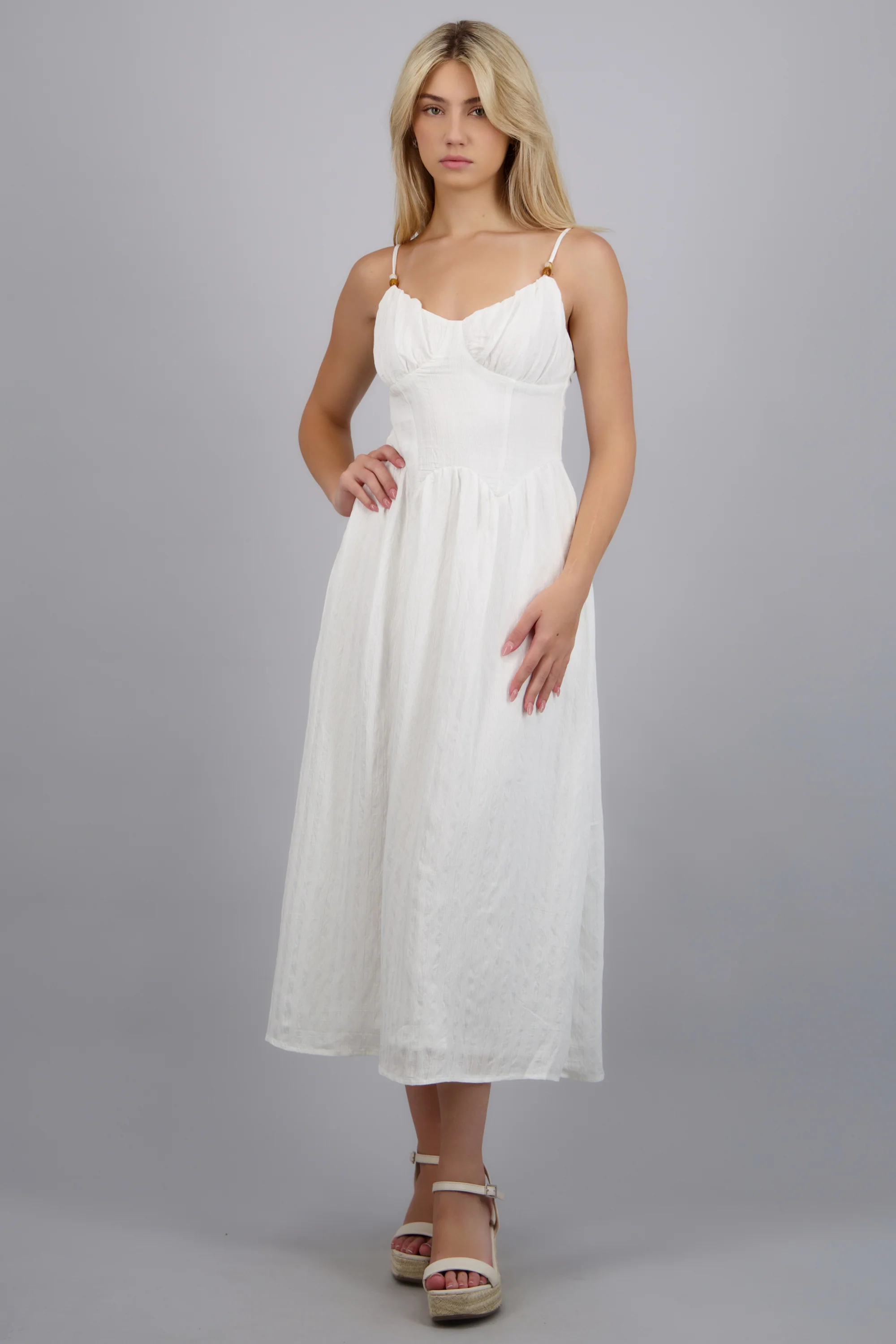 Vestido liso tirantes detalle cuentas - Image 3