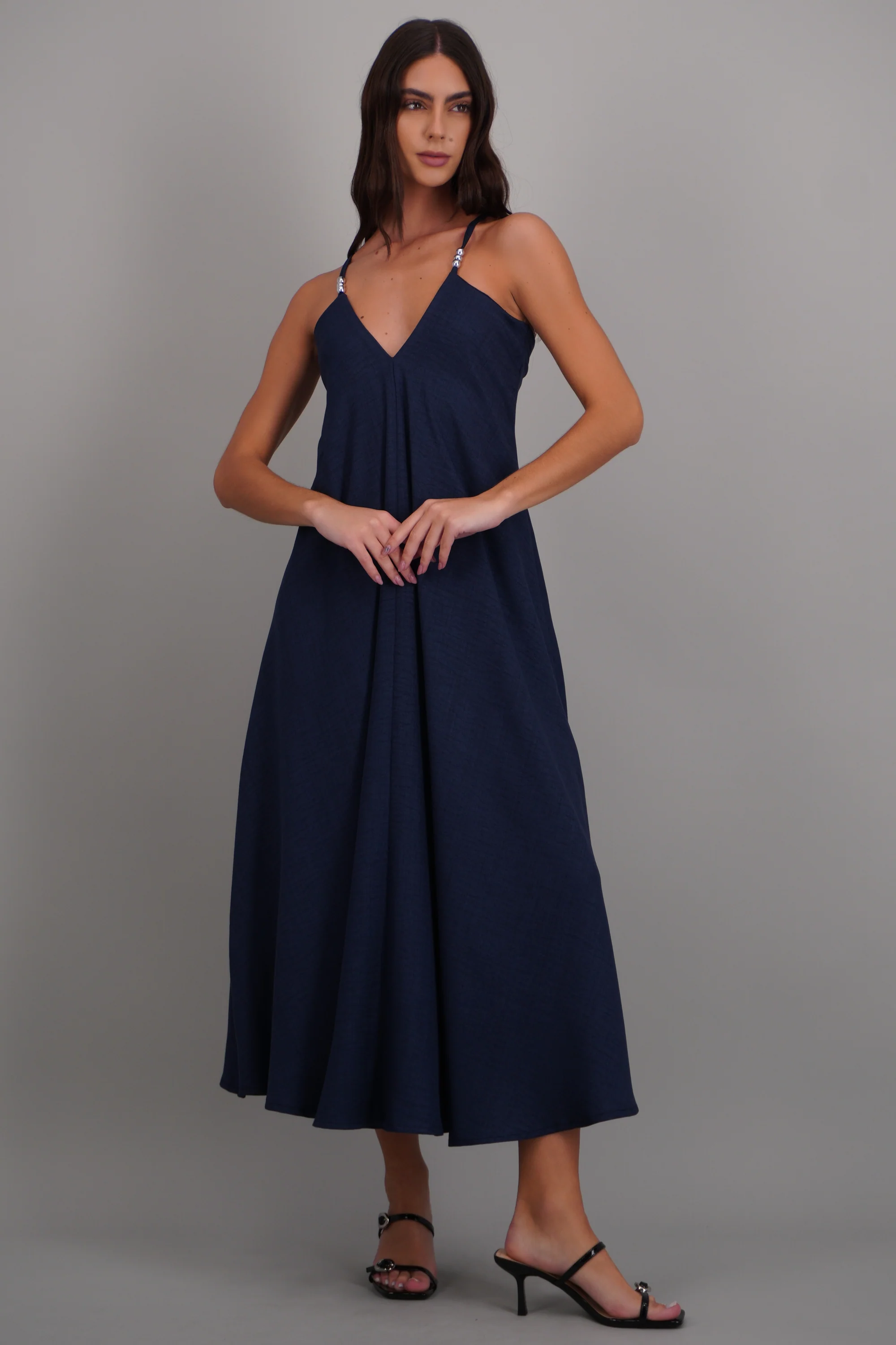Vestido maxi amplio detalle tirantes - Image 3