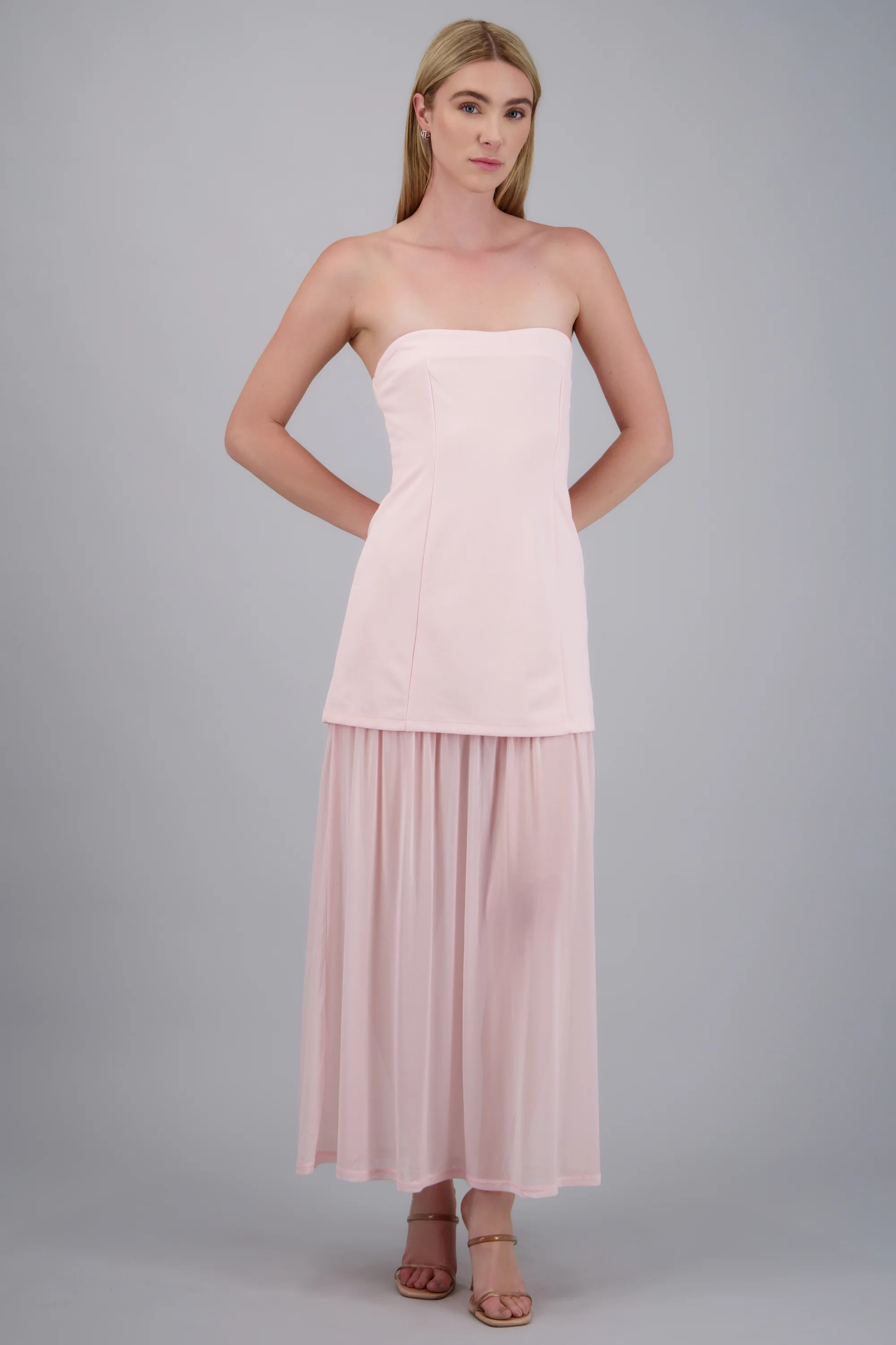 Vestido maxi bandeau detalle tela contraste