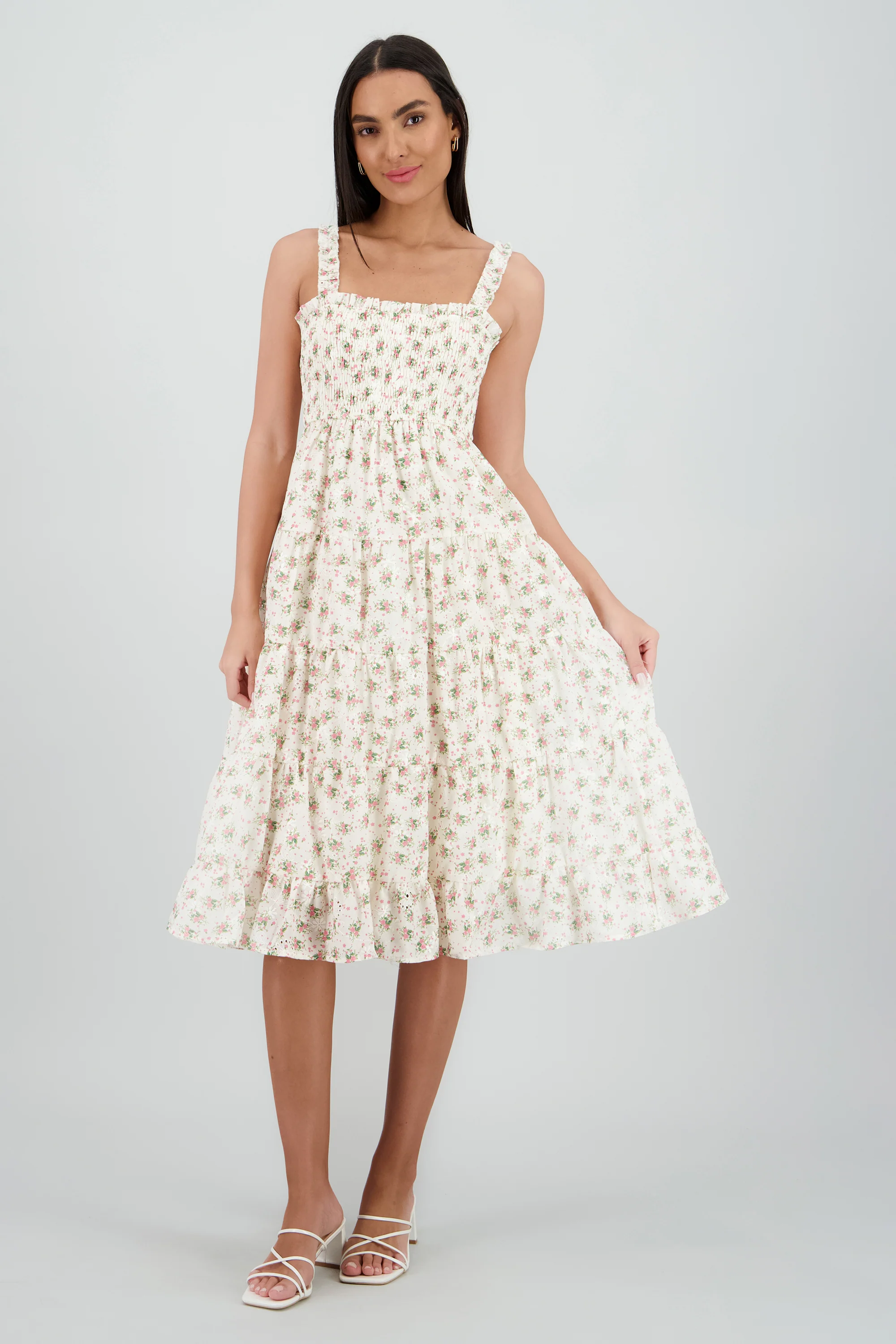 Vestido maxi bordado flores