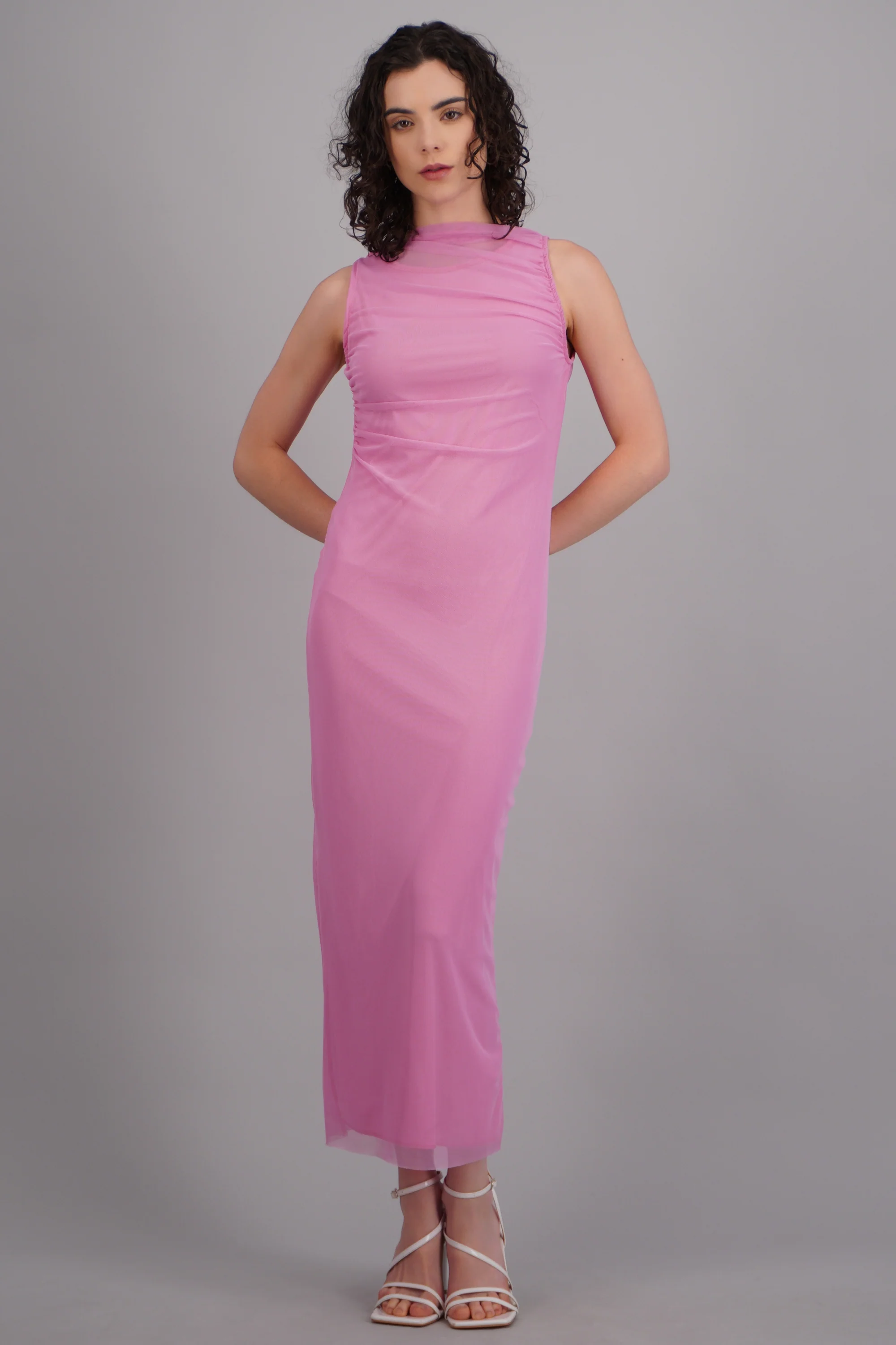Vestido maxi de mesh drapeado