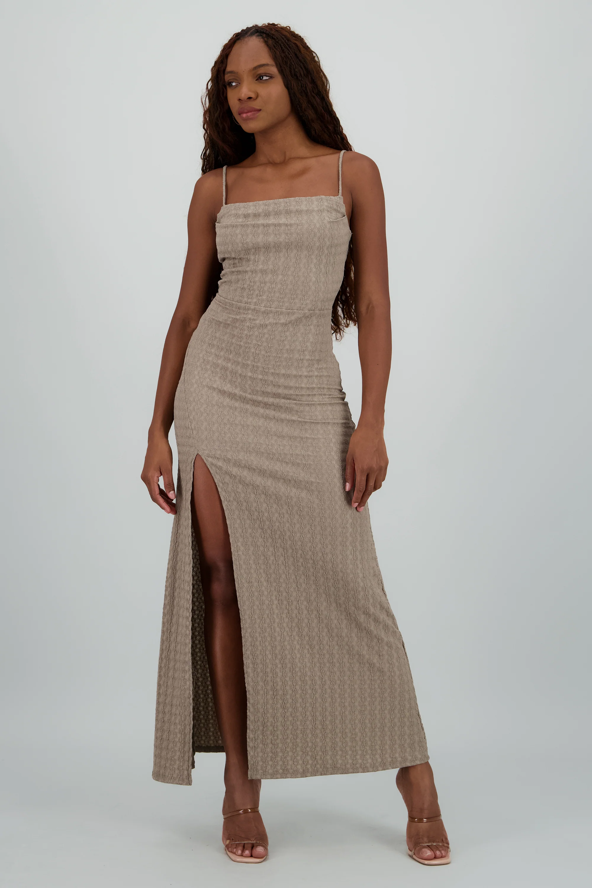 Vestido maxi de tirantes con abertura en espalda - Image 6