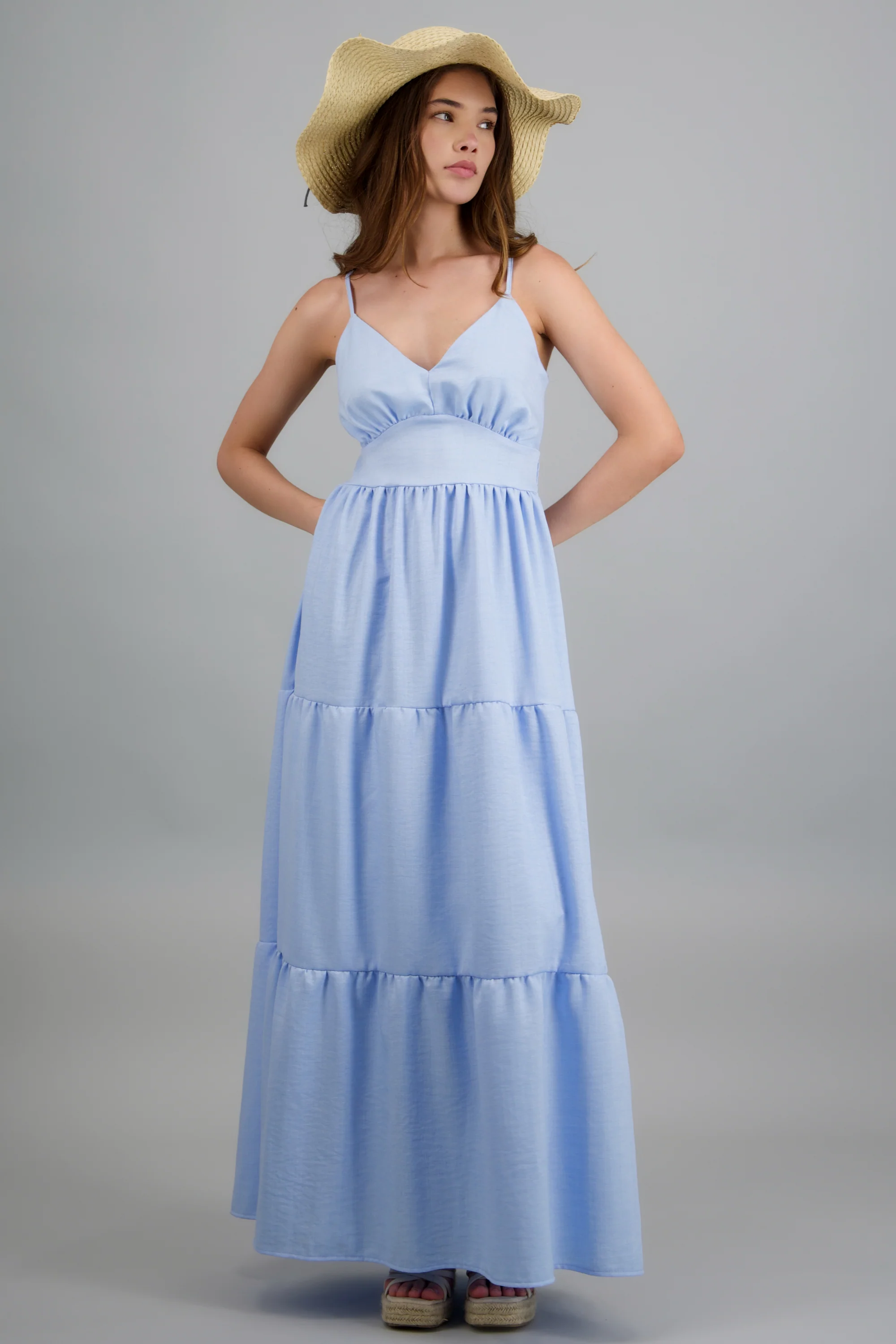 Vestido maxi detalle espalda